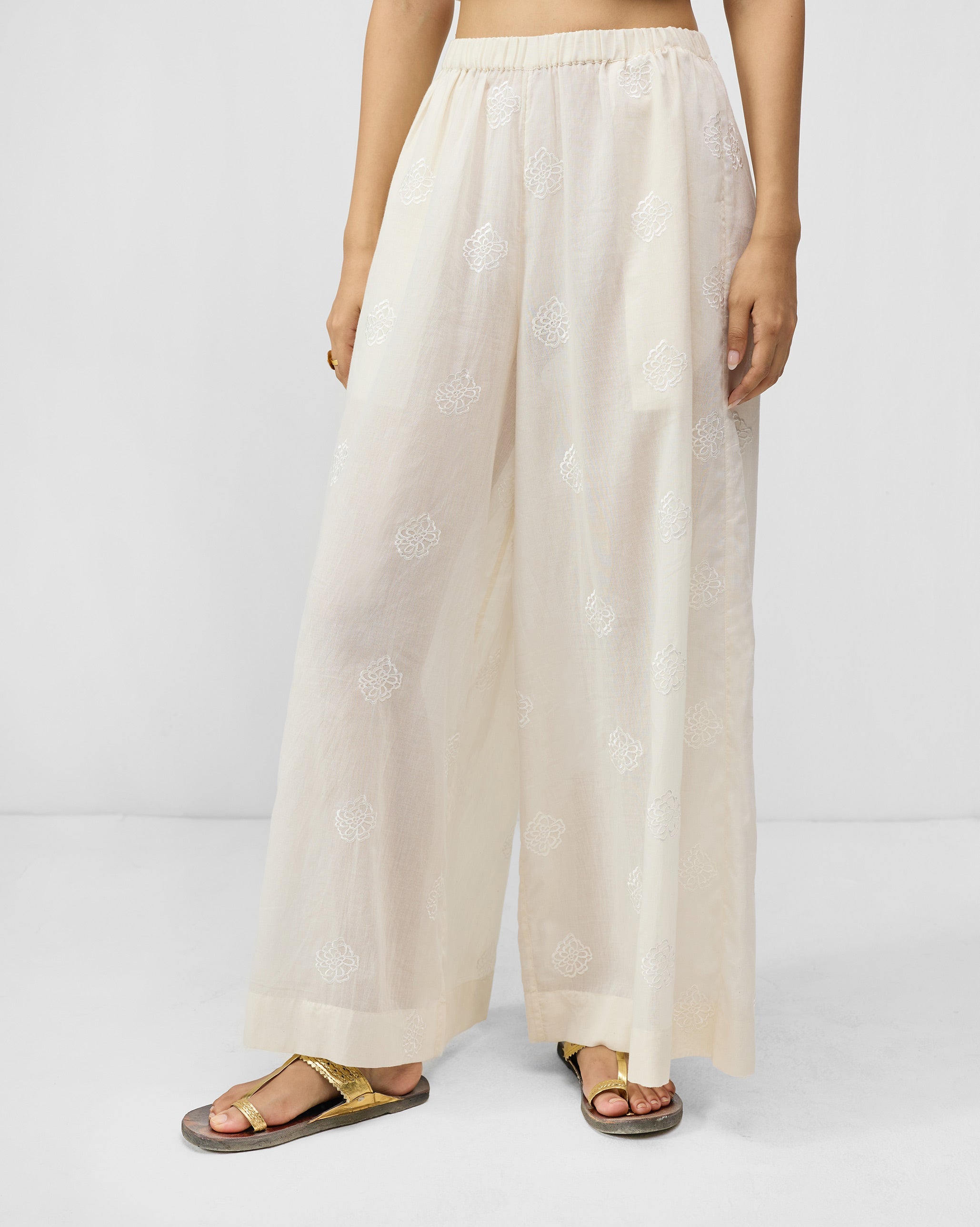 Classic Pyjamas - Ivory Embroidered