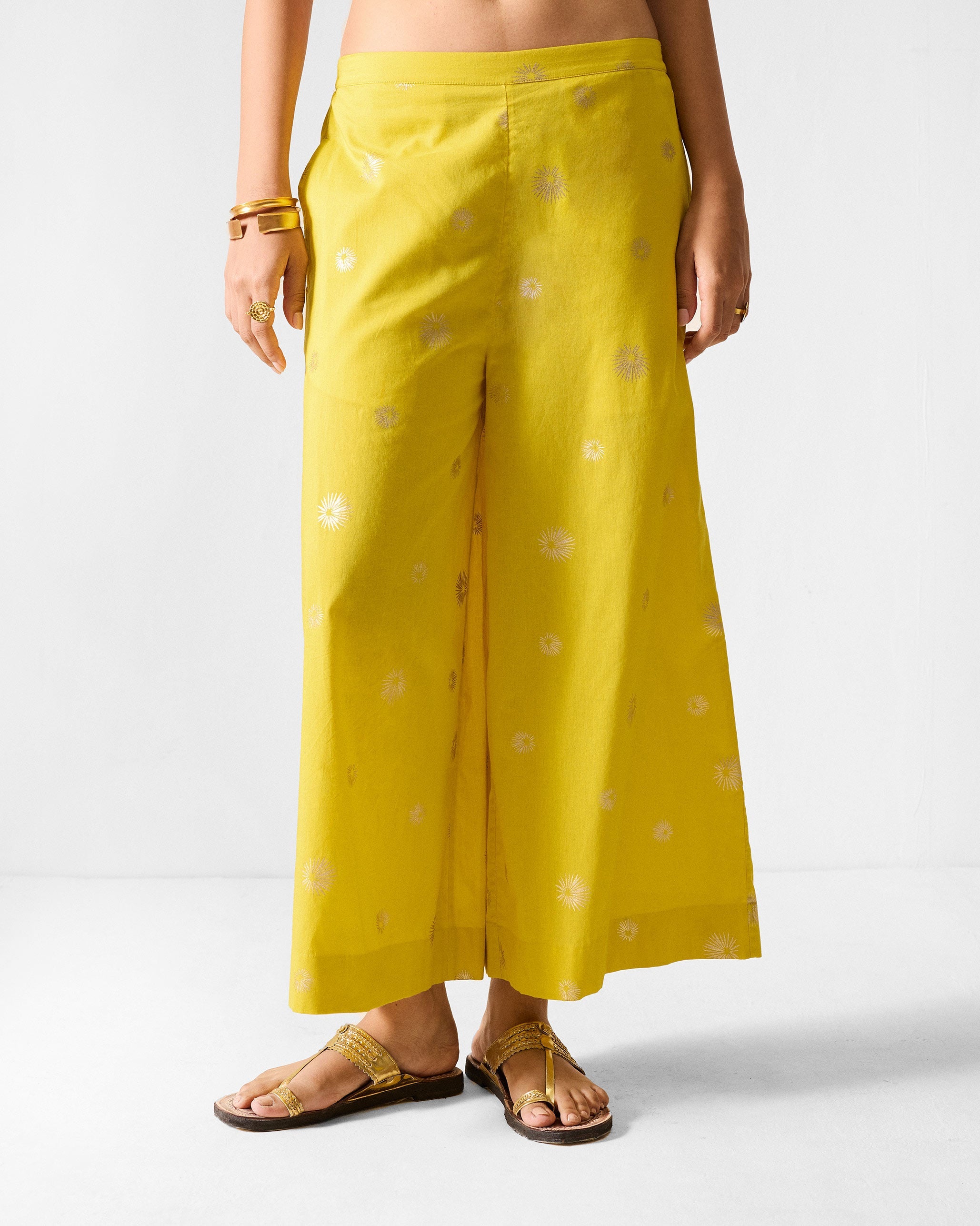 Basic Pyjamas - Chartreuse & Gold Printed