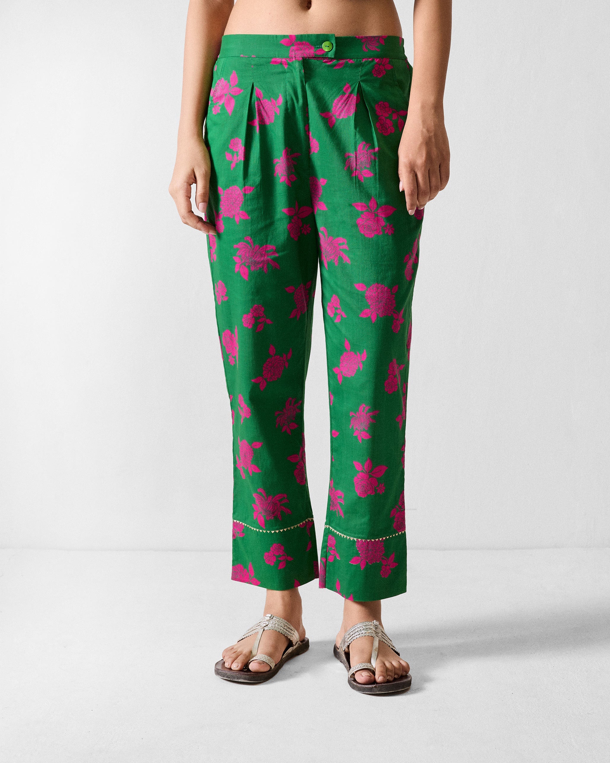 Novel Narrow Pants - Green Printed