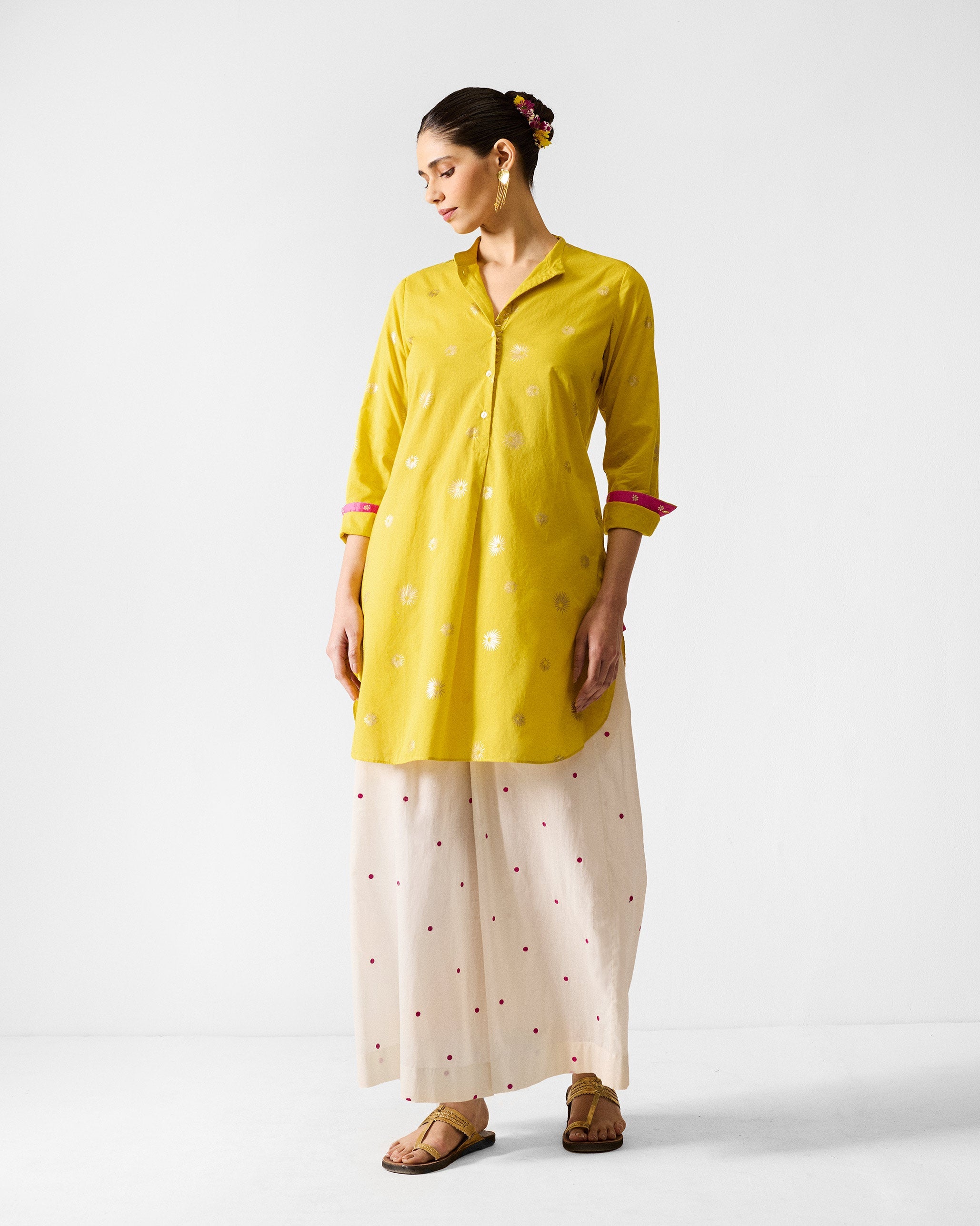 Basic Mid Length Kurta - Chartreuse & Gold Printed