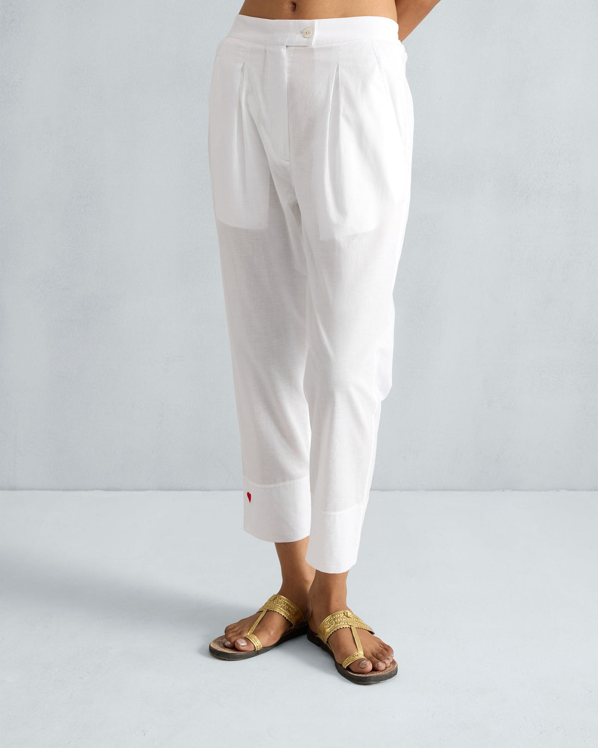 Narrow Pants - White