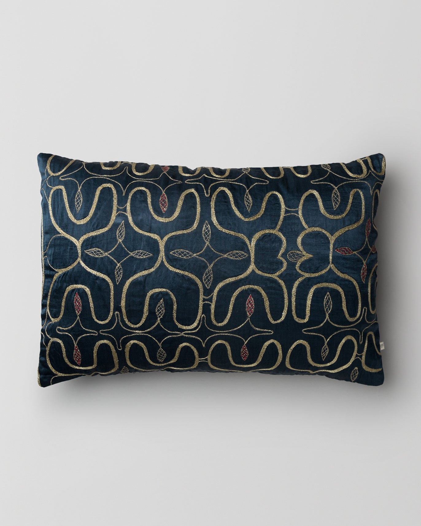 Gin Lumbar Pillow Cover