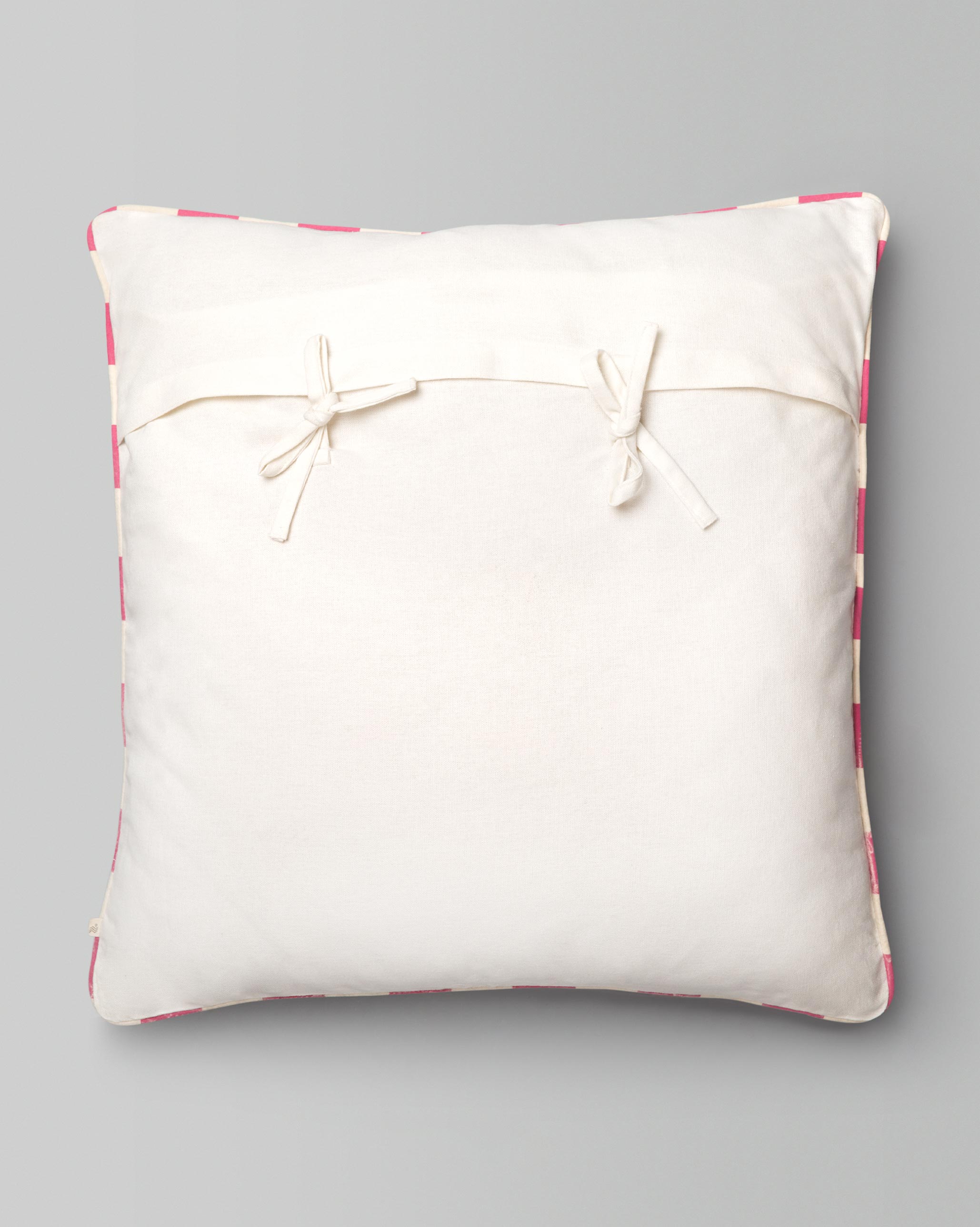 Kemuri Fan Cushion Cover