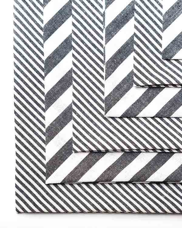 Black & White Dinner Napkins (Set of 6)