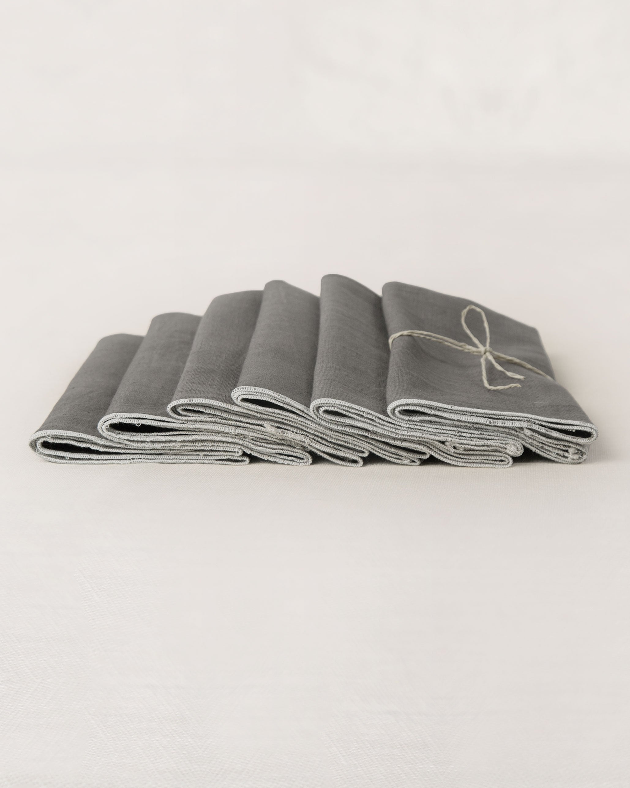 Verandah Dinner Napkins (Set of 6) - Charcoal & Ivory