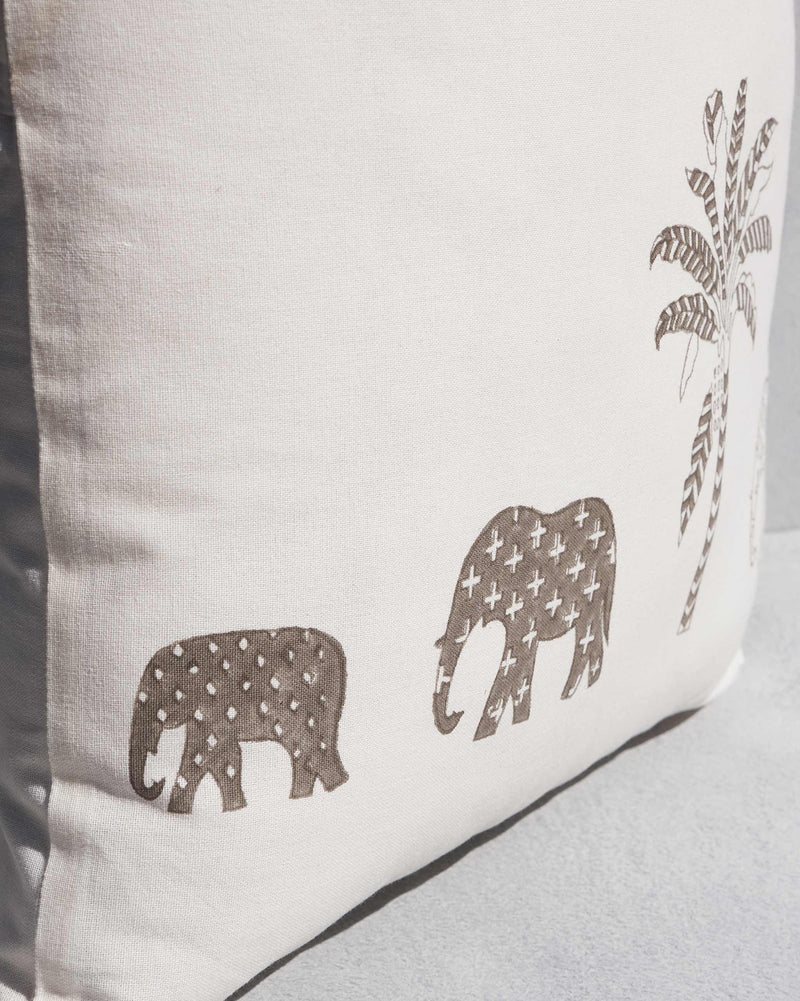 Ele Palm Cushion Cover