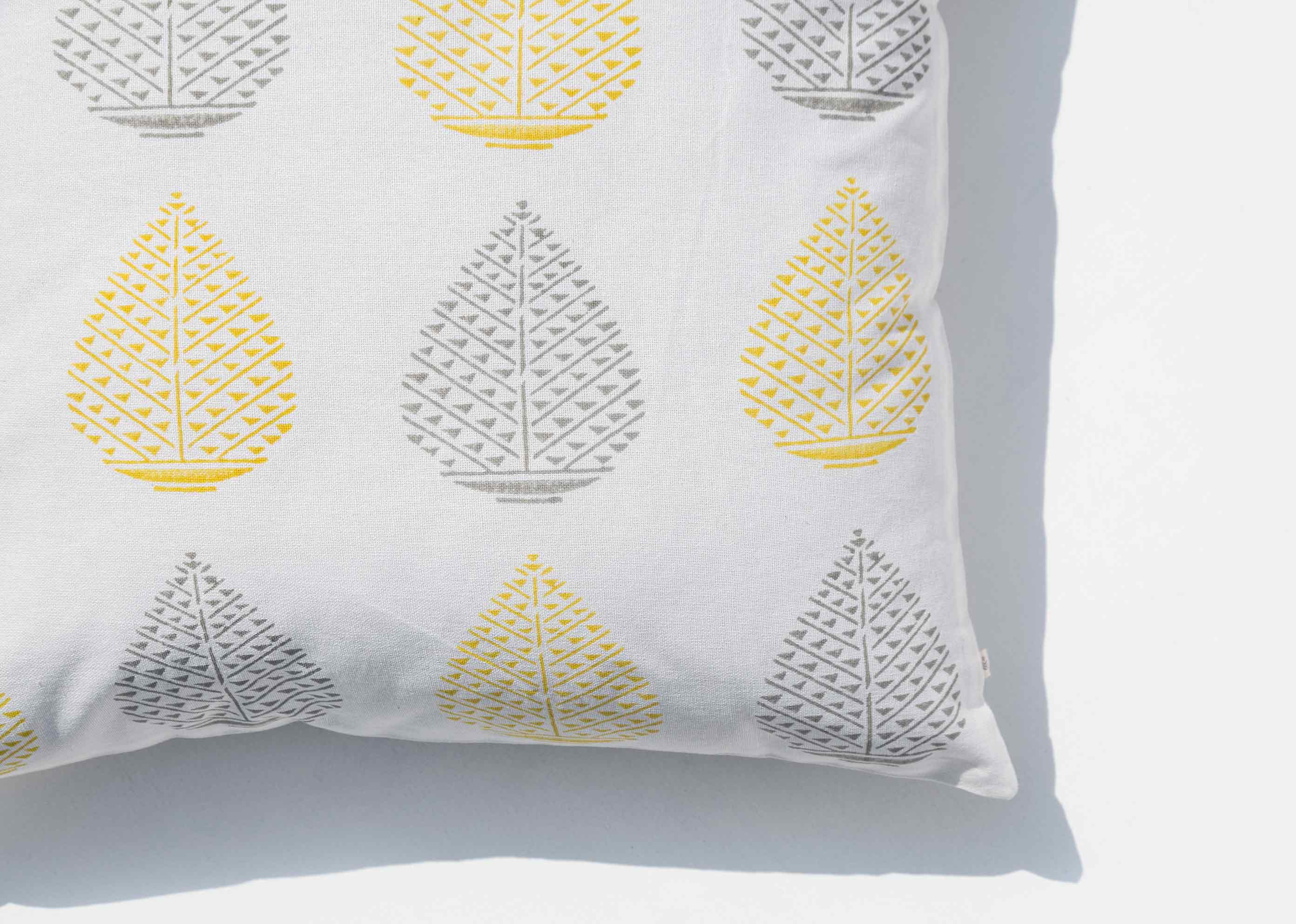 Roselle Buta Cushion Cover