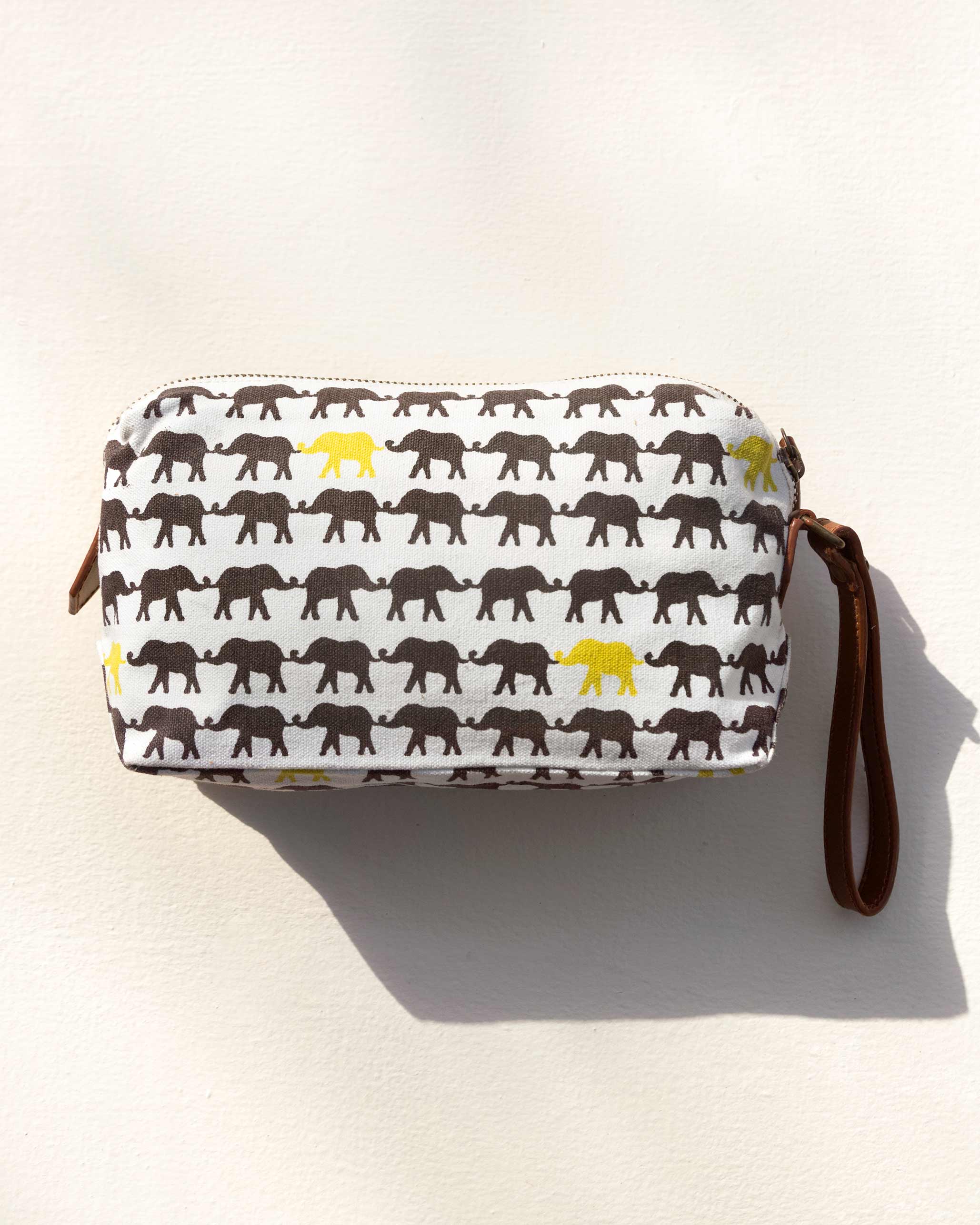 Tora Make-Up Pouch - White