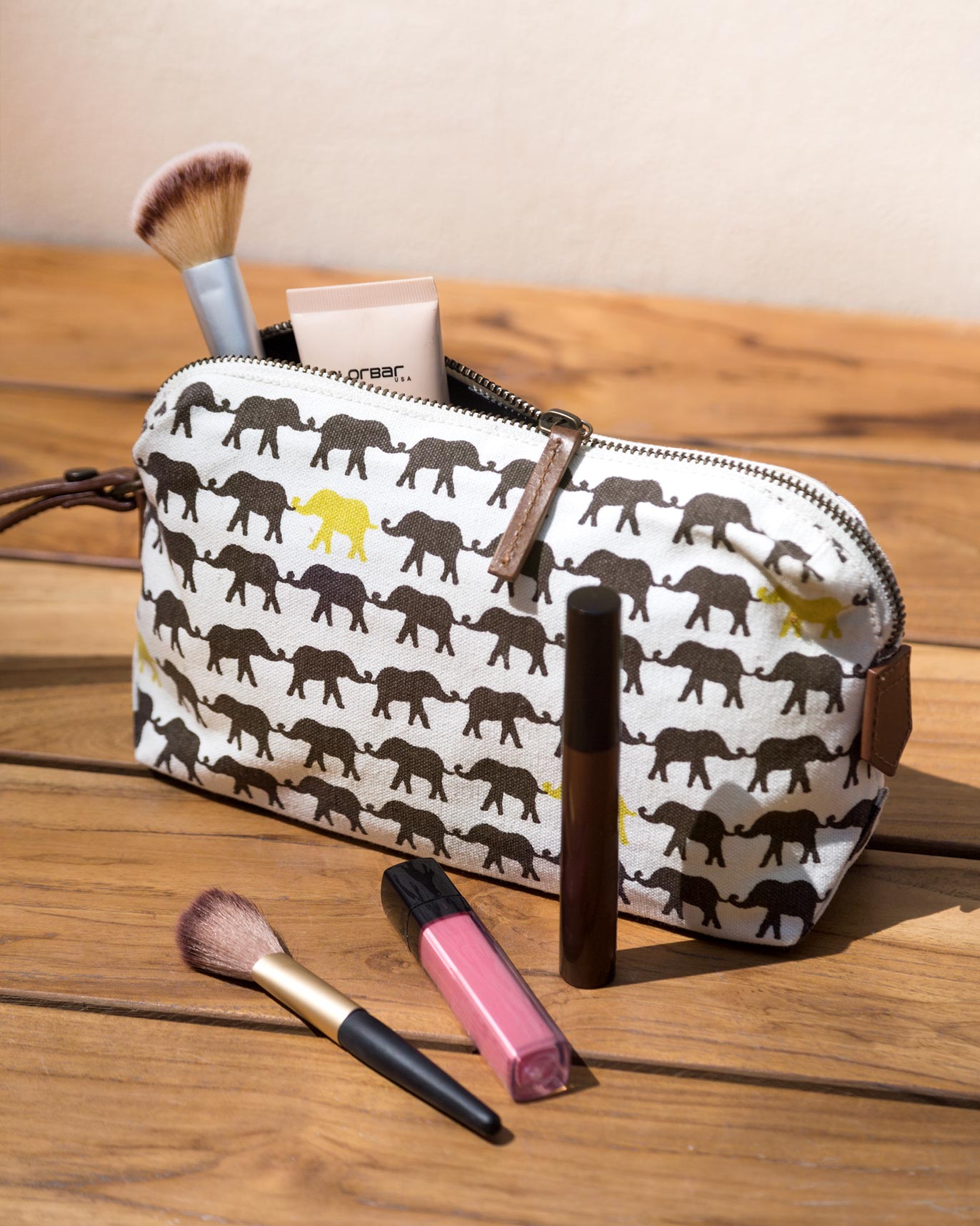 Tora Make-Up Pouch - White