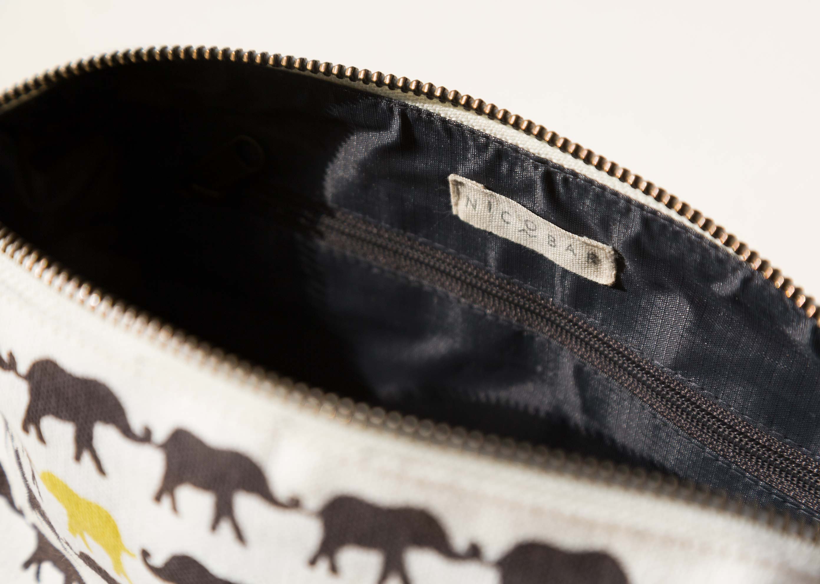 Tora Make-Up Pouch - White
