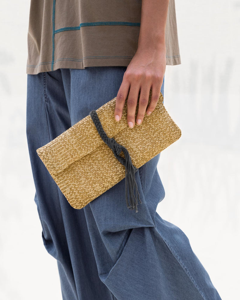 Raffia Flap Clutch - Blue