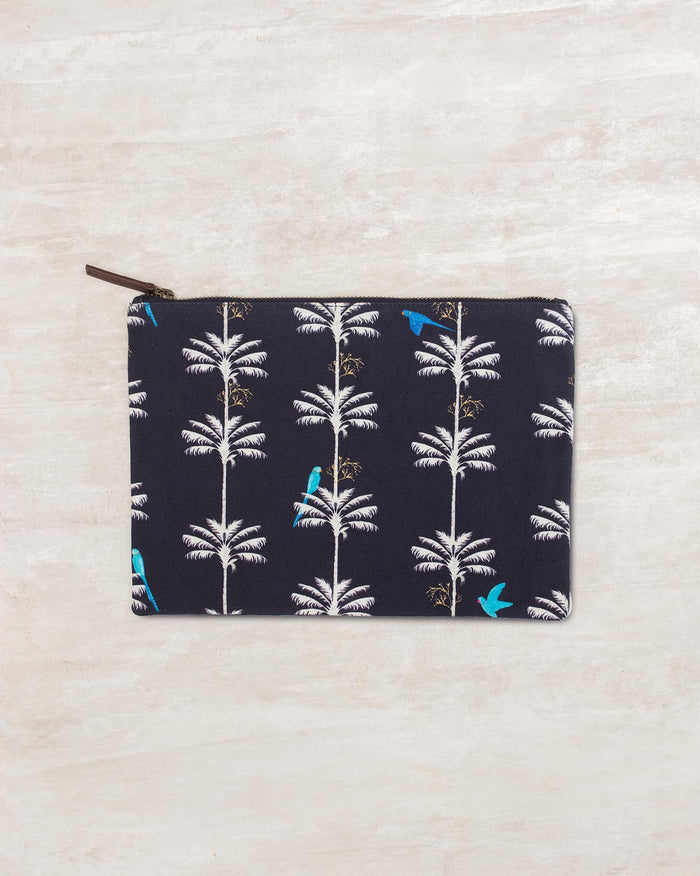 Parakeet Pouch