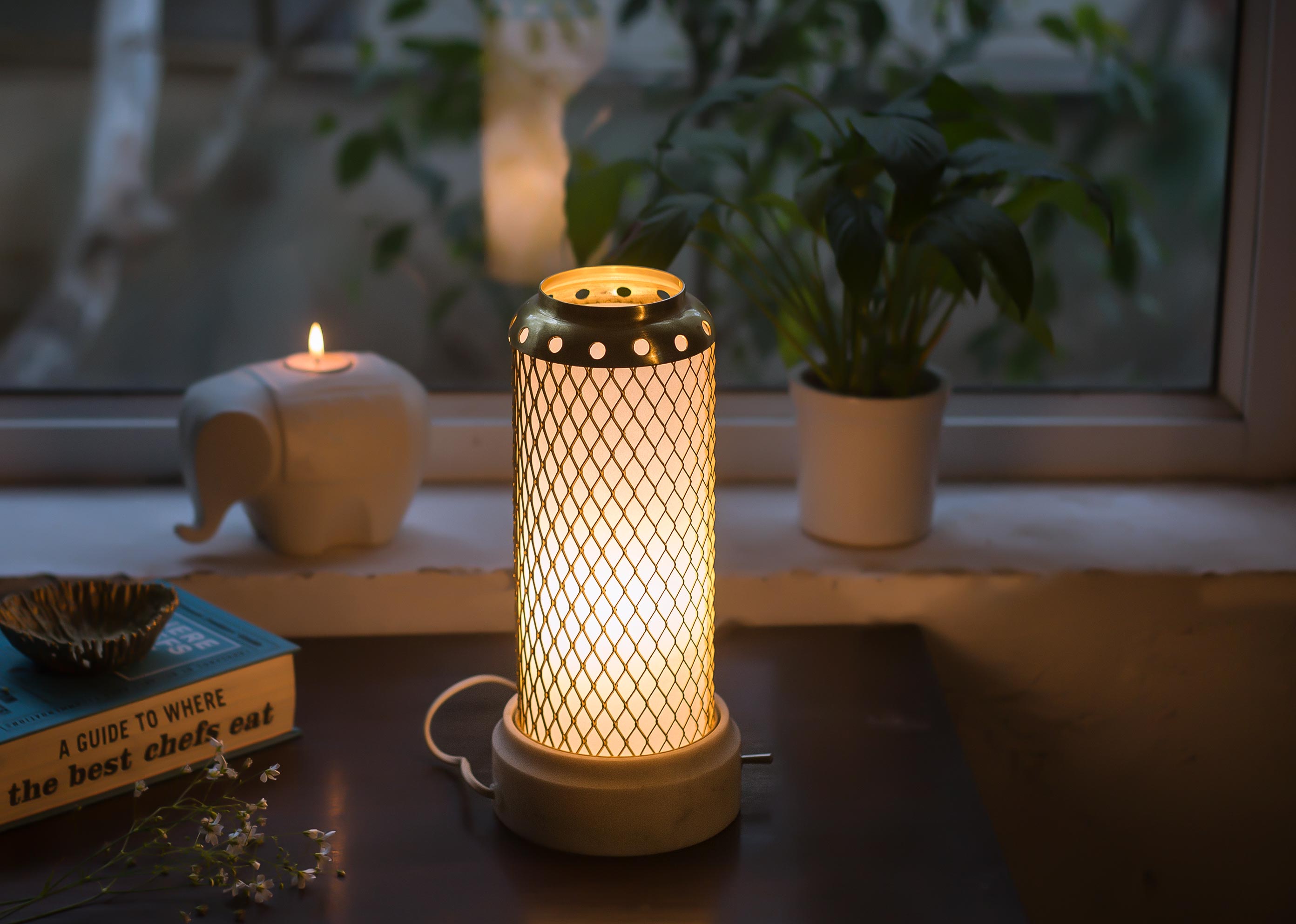 Dune Marble Lamp