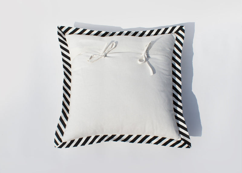 Musafir Cushion Cover - Black & White