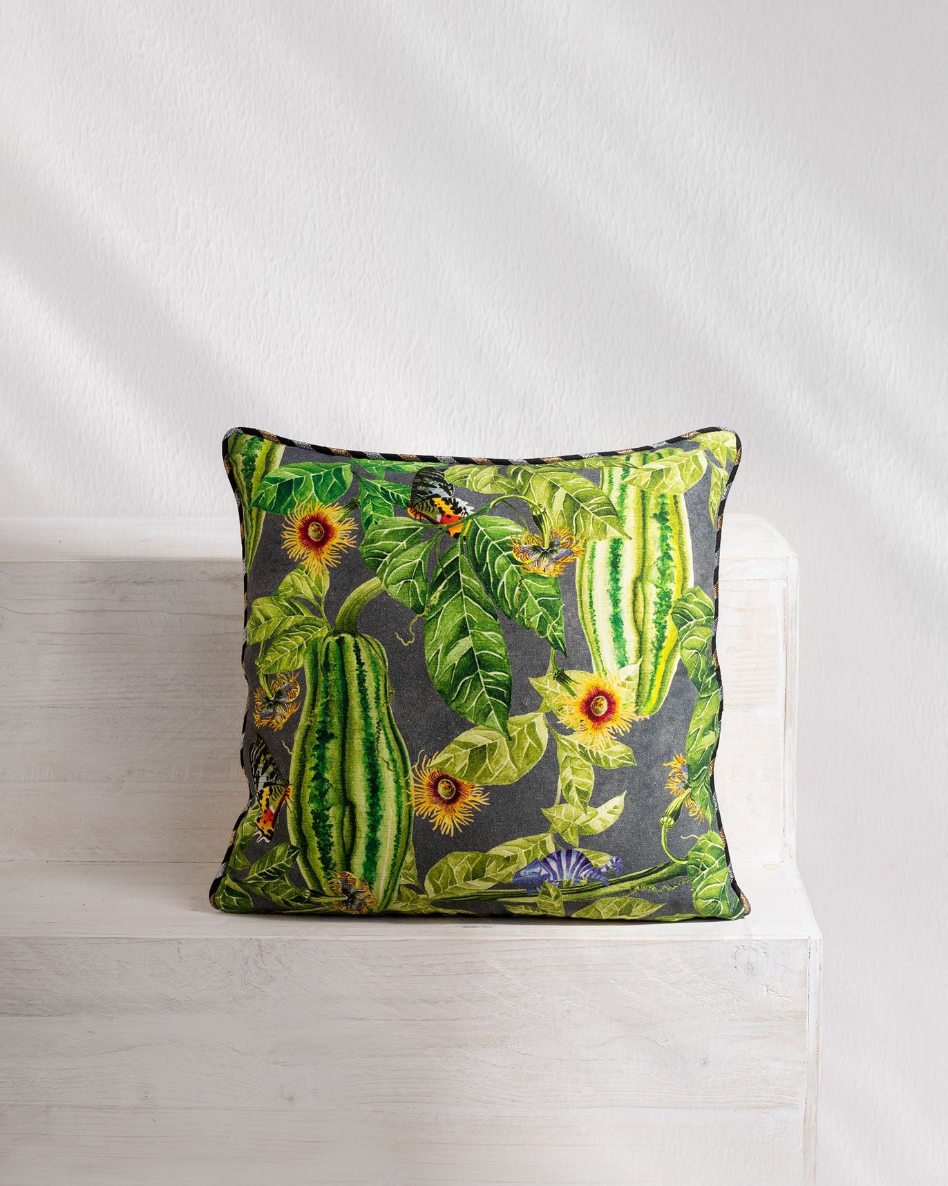 Liana Cushion Cover