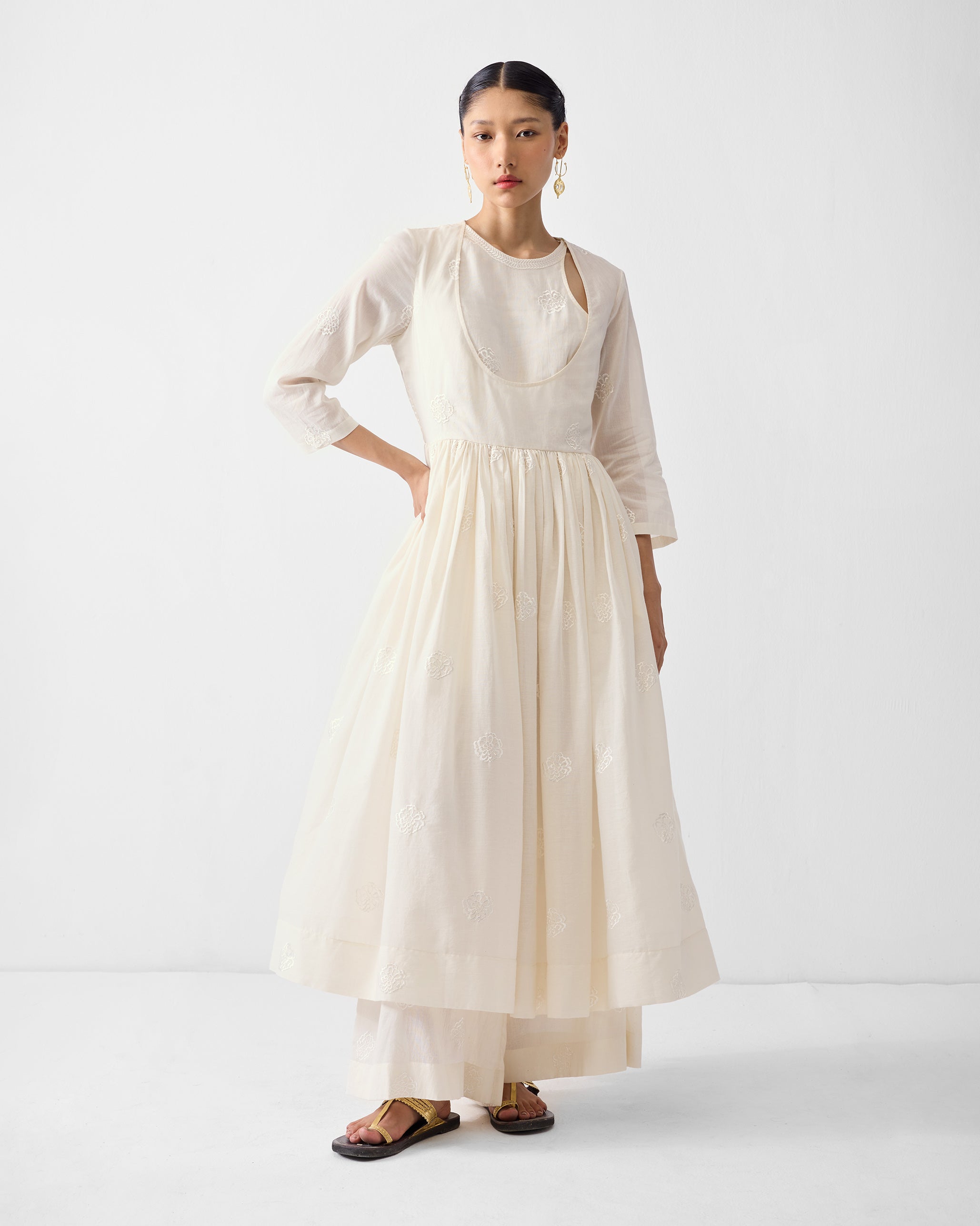 The Savera Set - Ivory Embroidered