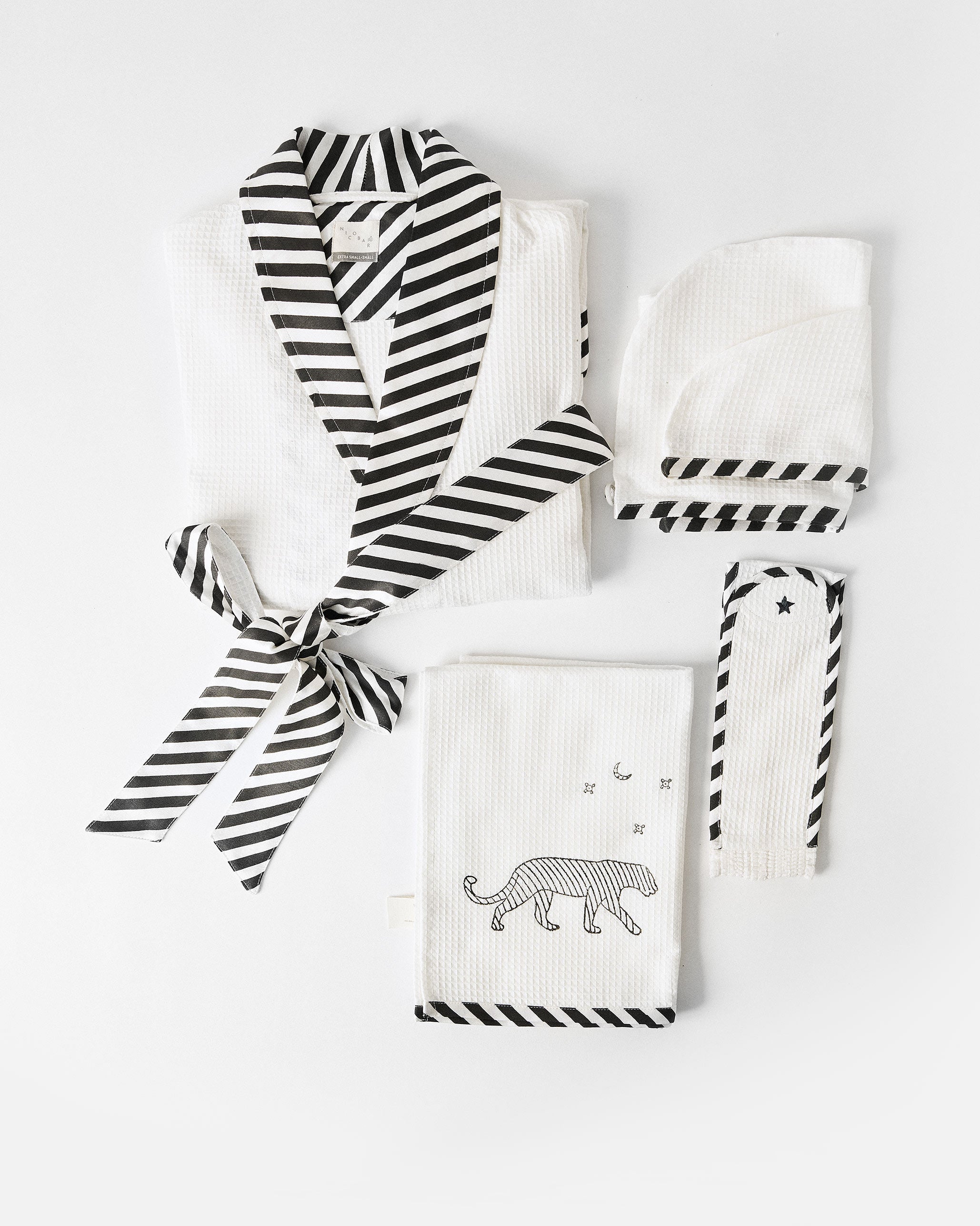 Ele Palm Retreat Set