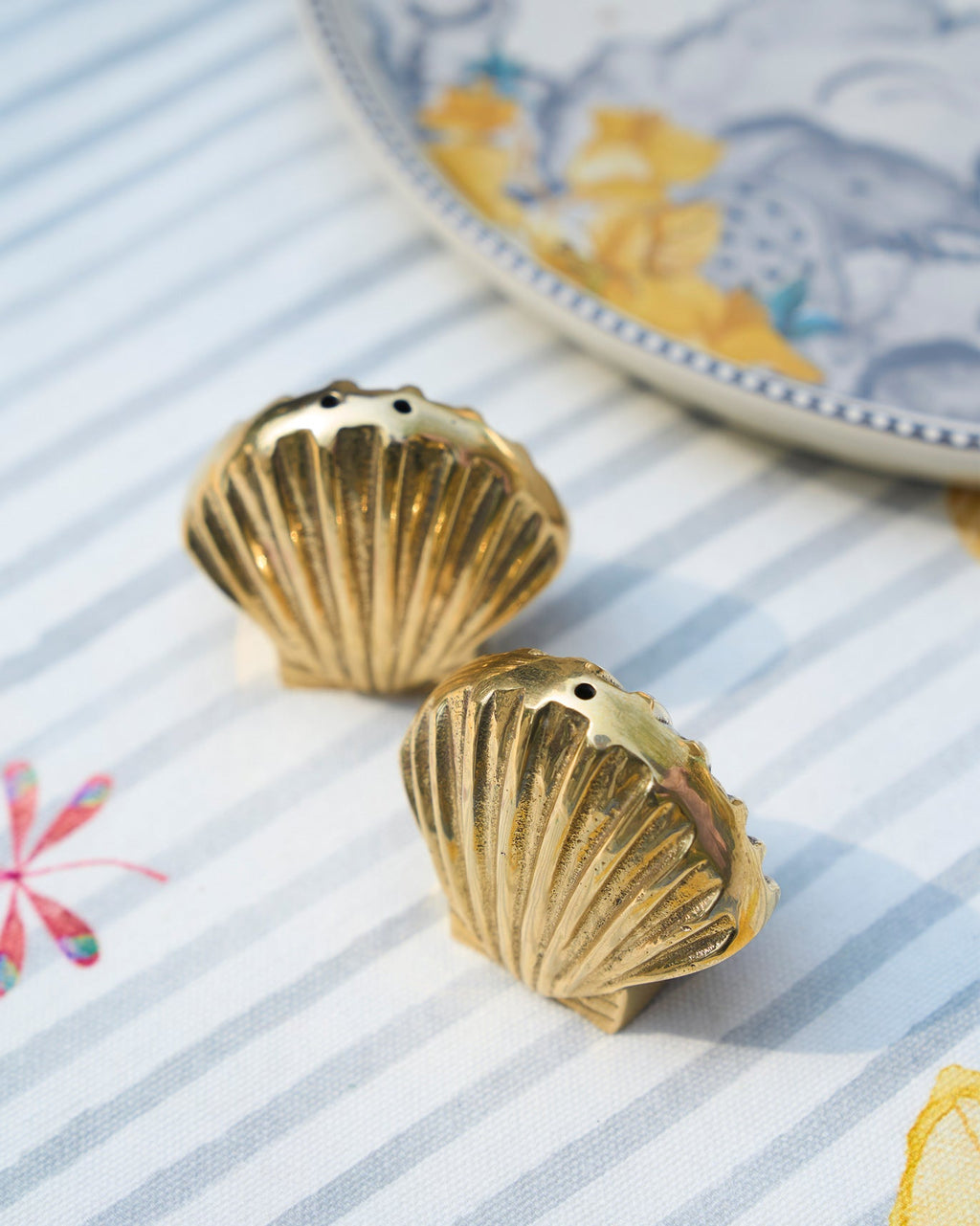 Shell Salt & Pepper Shaker – Nicobar Global