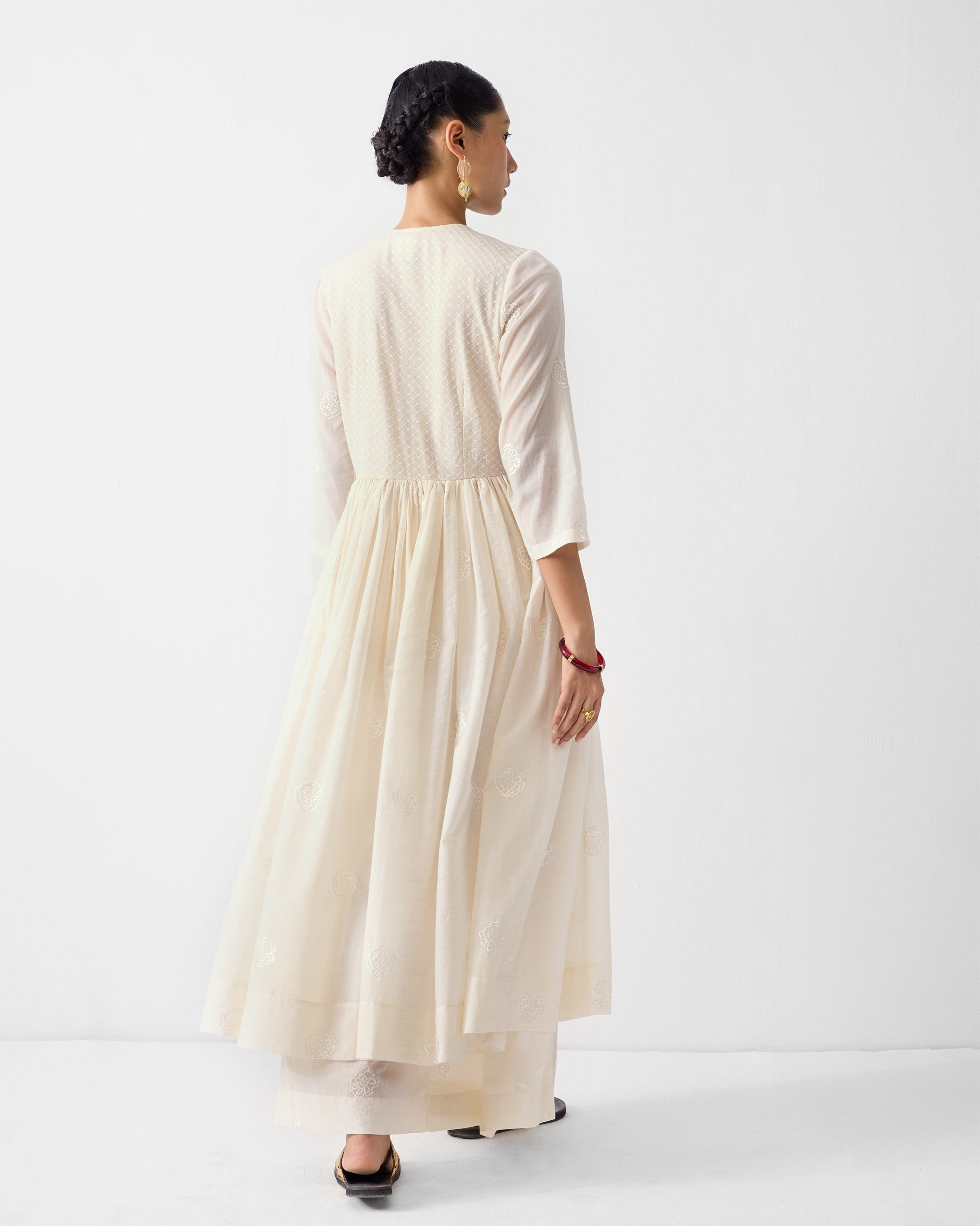 The Savera Set - Ivory Embroidered