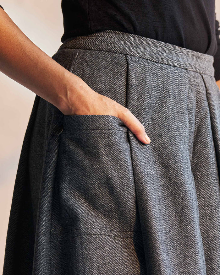 Pocket Skirt - Grey