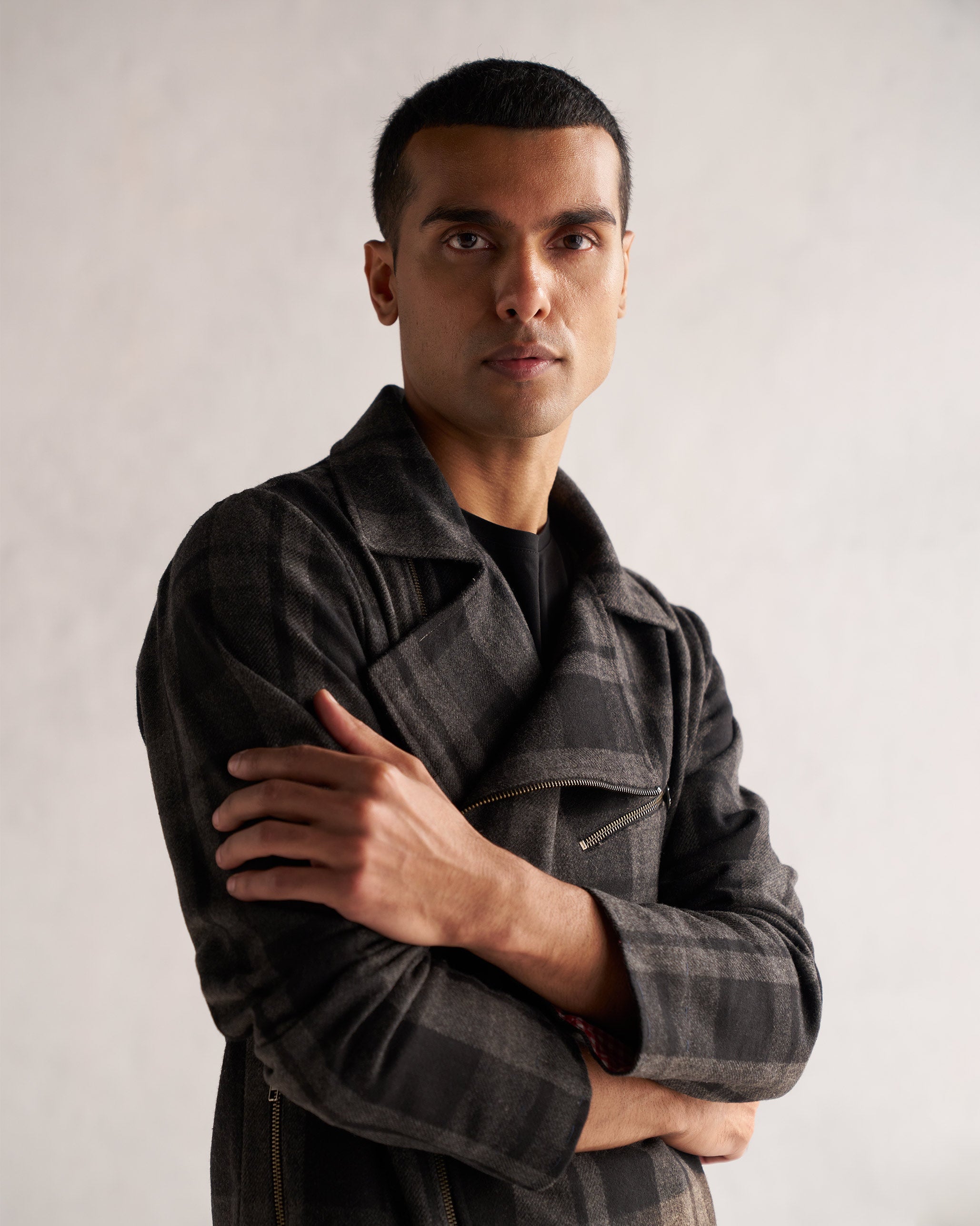 Woollen Knotch Collar Jacket - Black & Grey