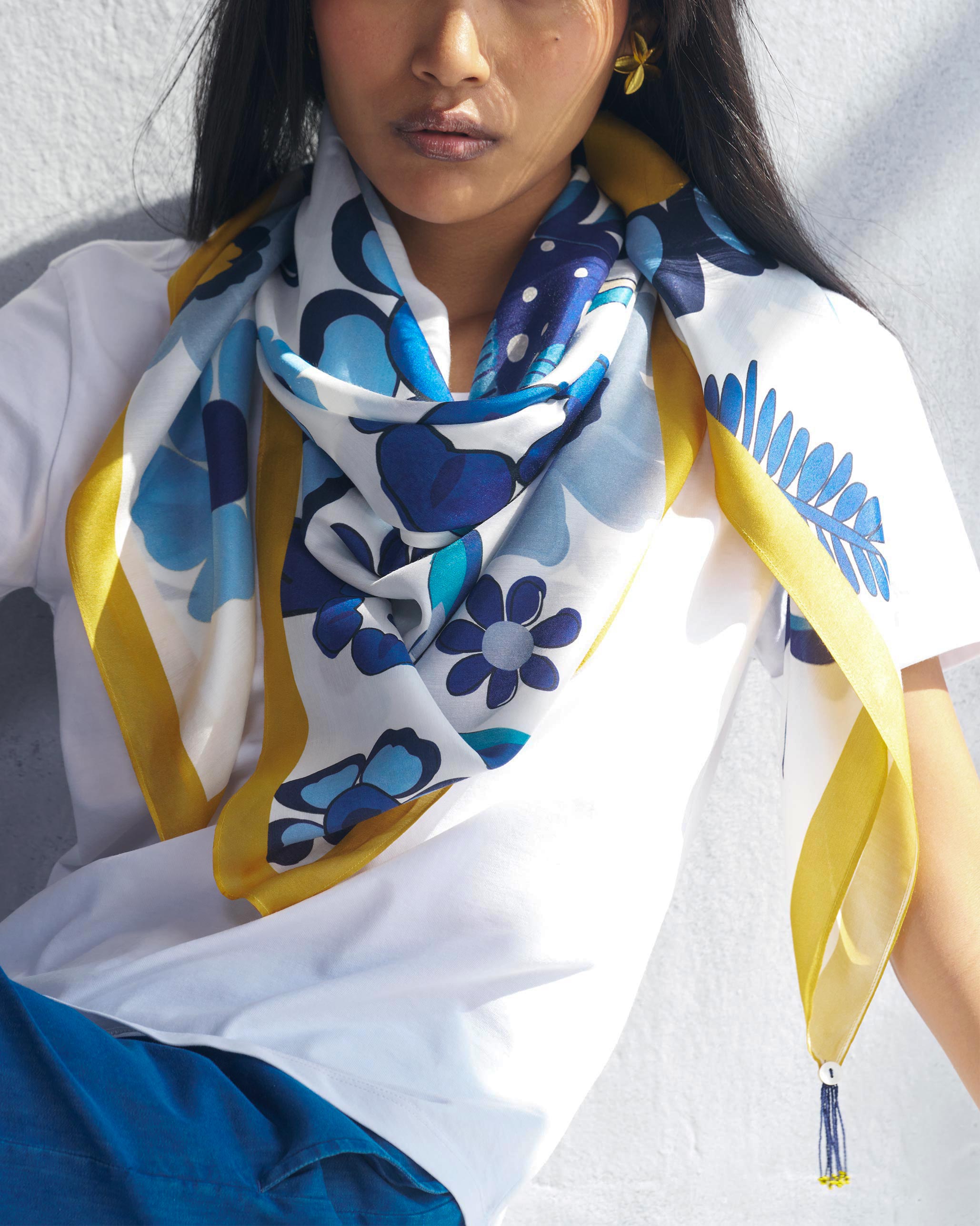 Bagan Bagh Scarf - Ivory & Navy