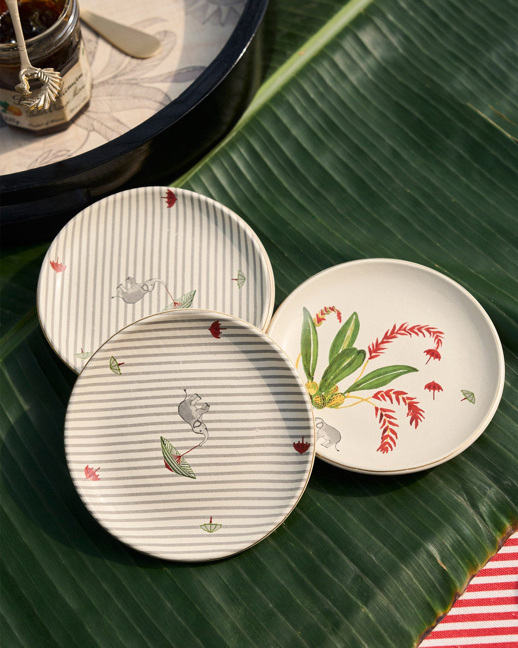 Thiri Tea Plates (Set of 4) – Nicobar Global