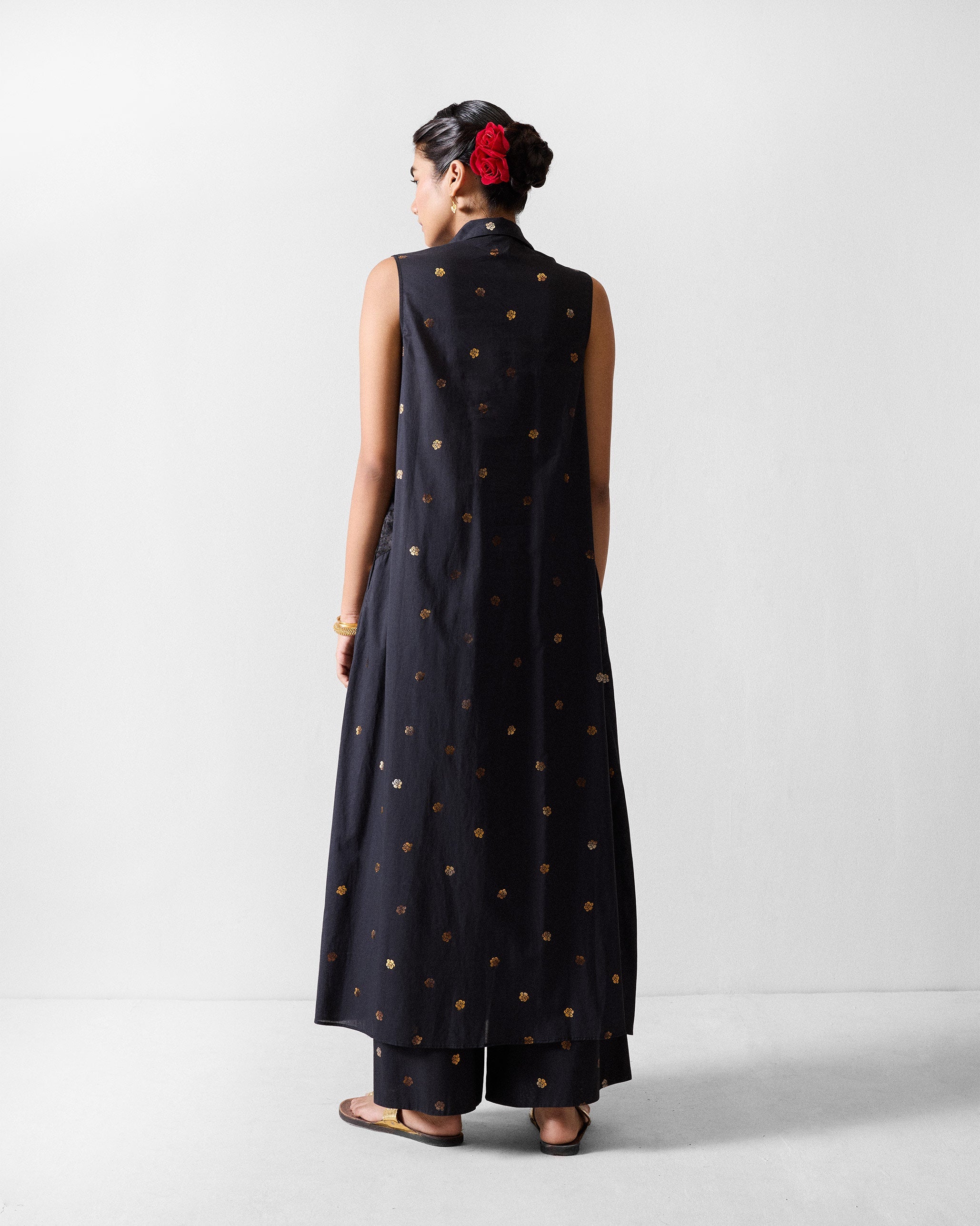 The Parallel Kurta Set - Black & Gold Printed