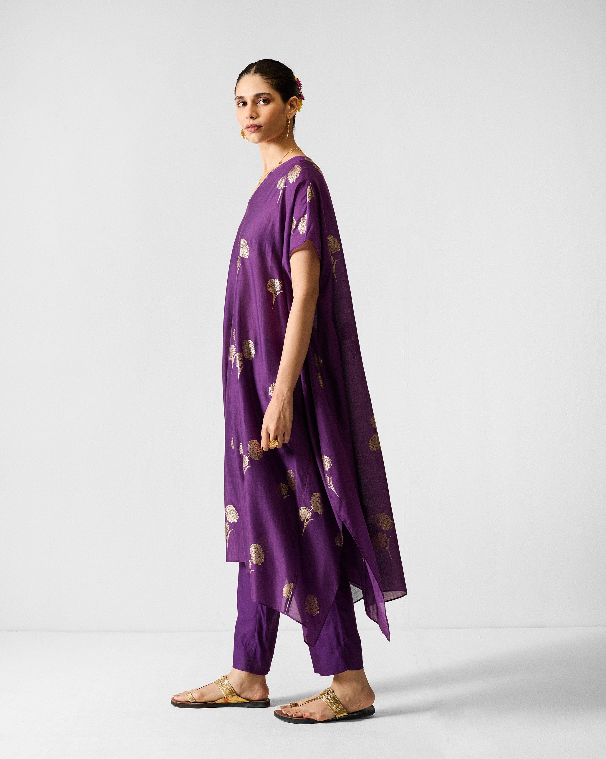 The Diu Kurta Set - Purple & Gold Printed