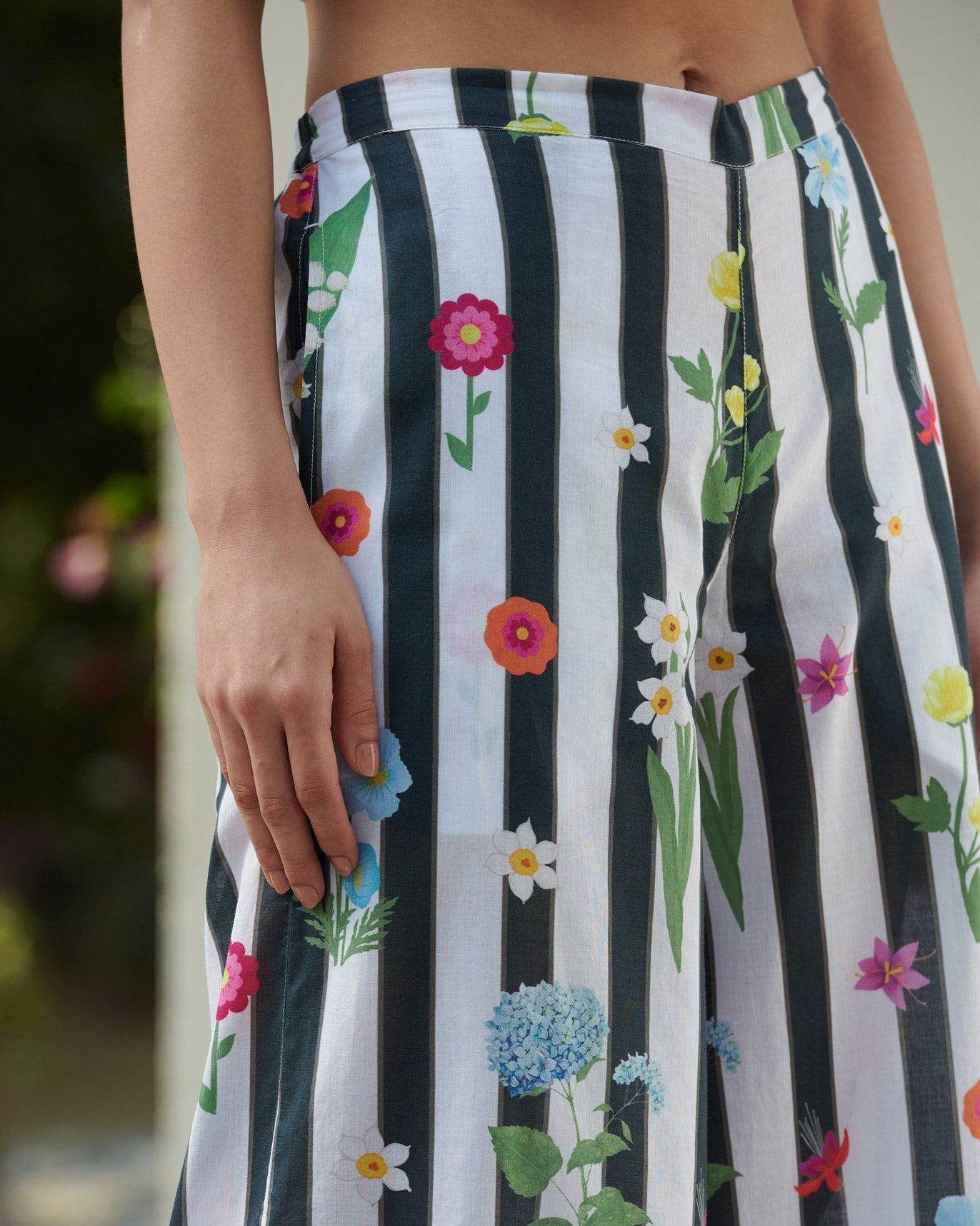 Basic Pyjamas - White & Black