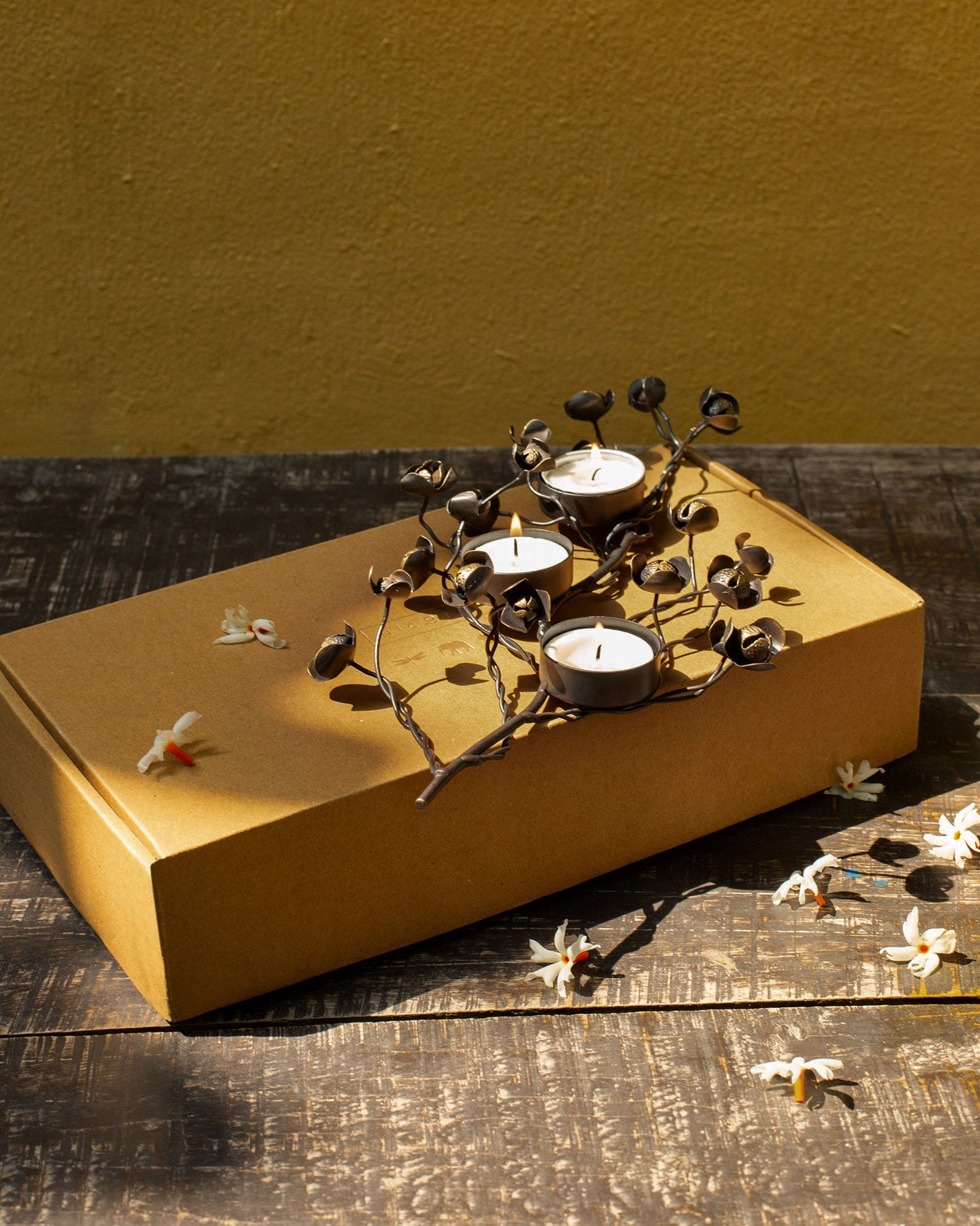 Mogra tea light holder + 3 tea lights