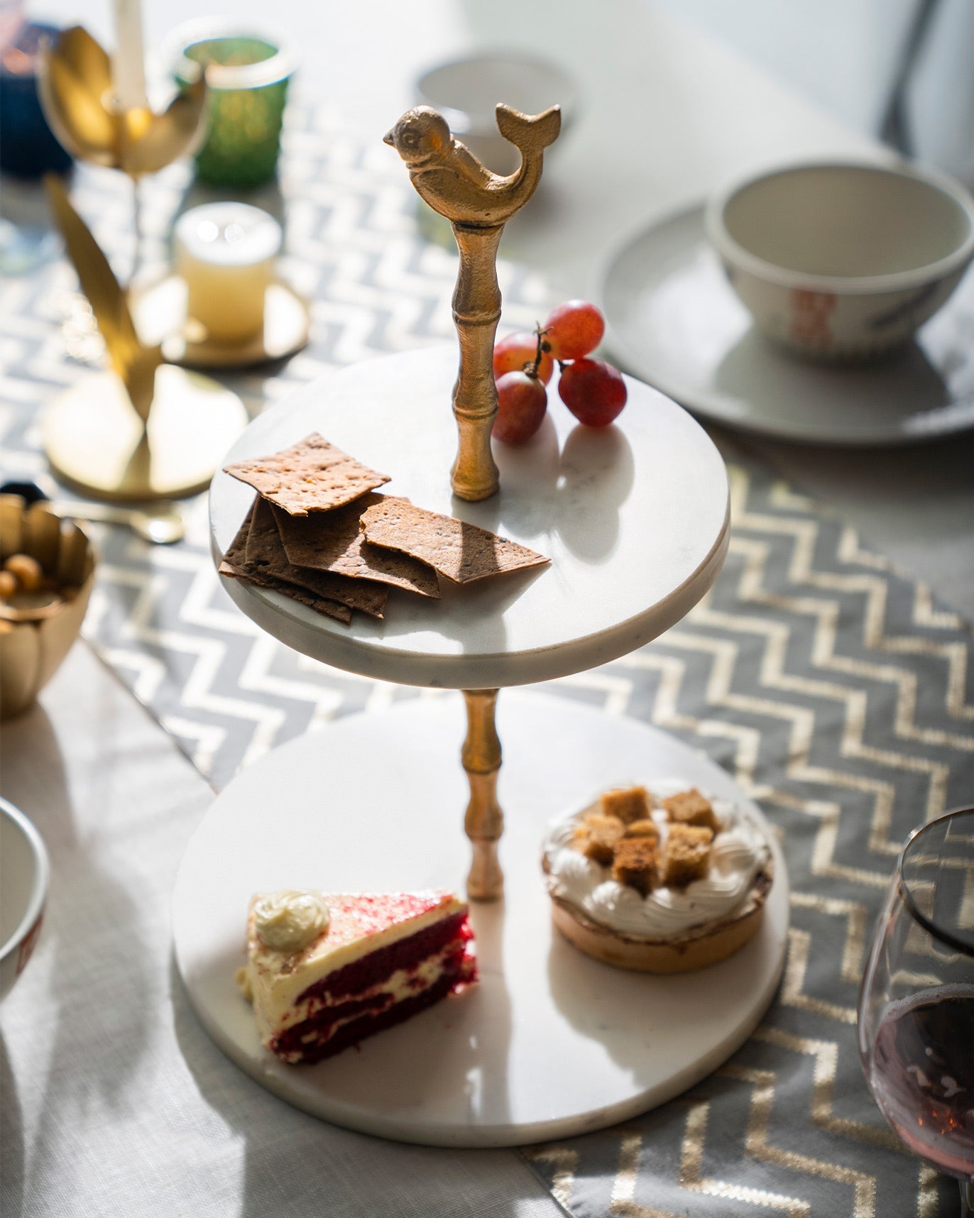 Tota 2 Tier Cake Stand