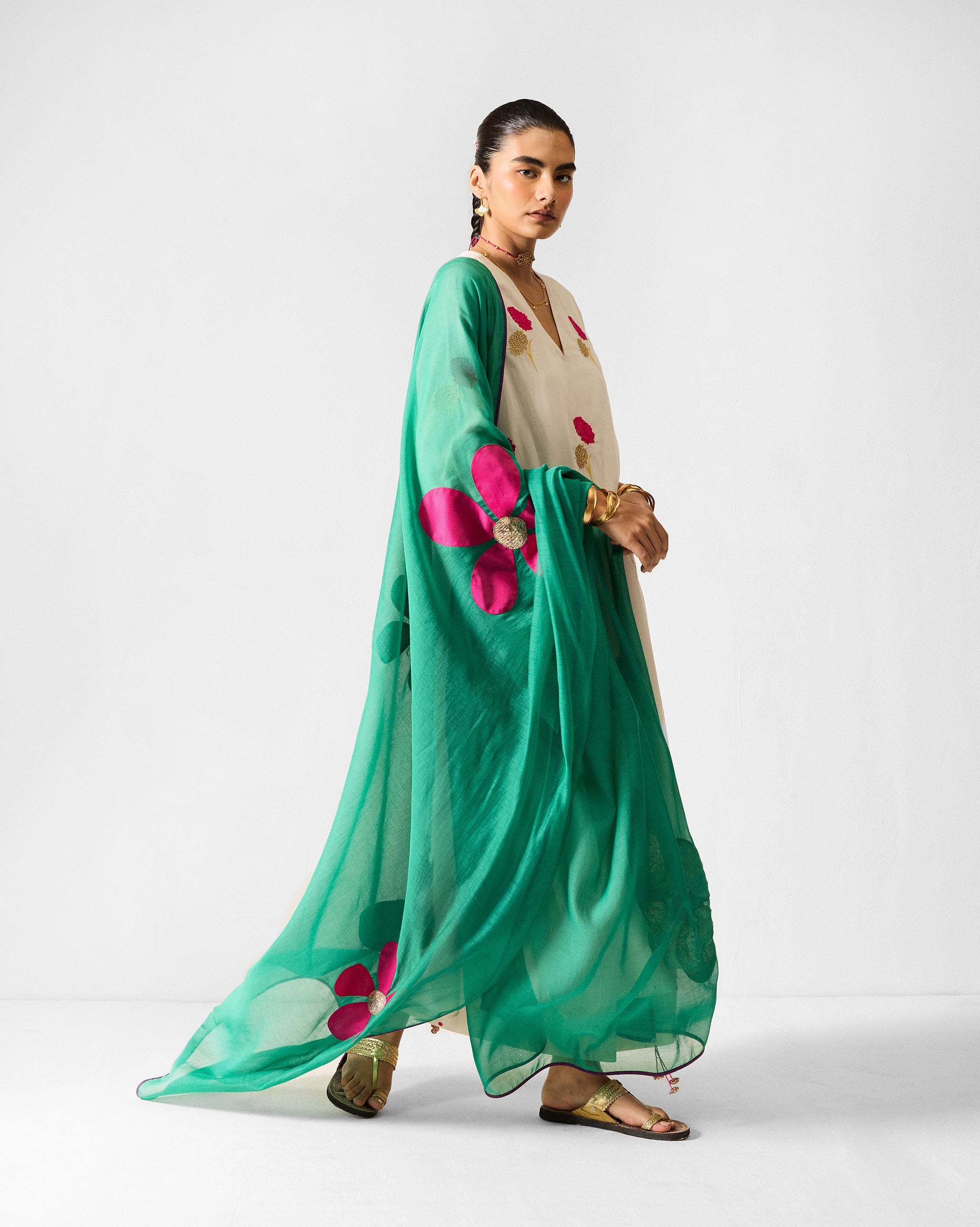 The Hampi Kurta Set- Ivory & Fuschsia Printed