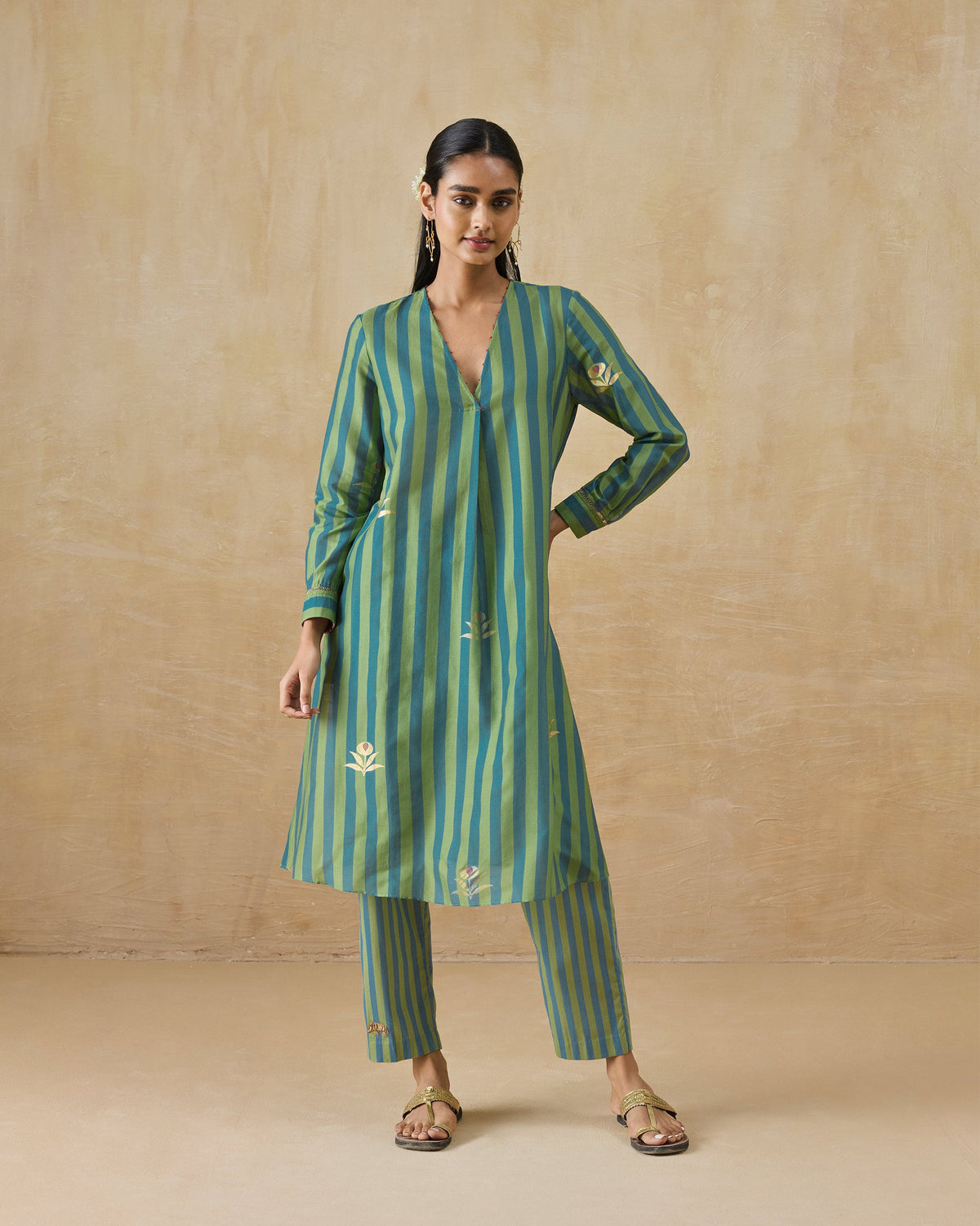 The Front Pleated Kurta Set