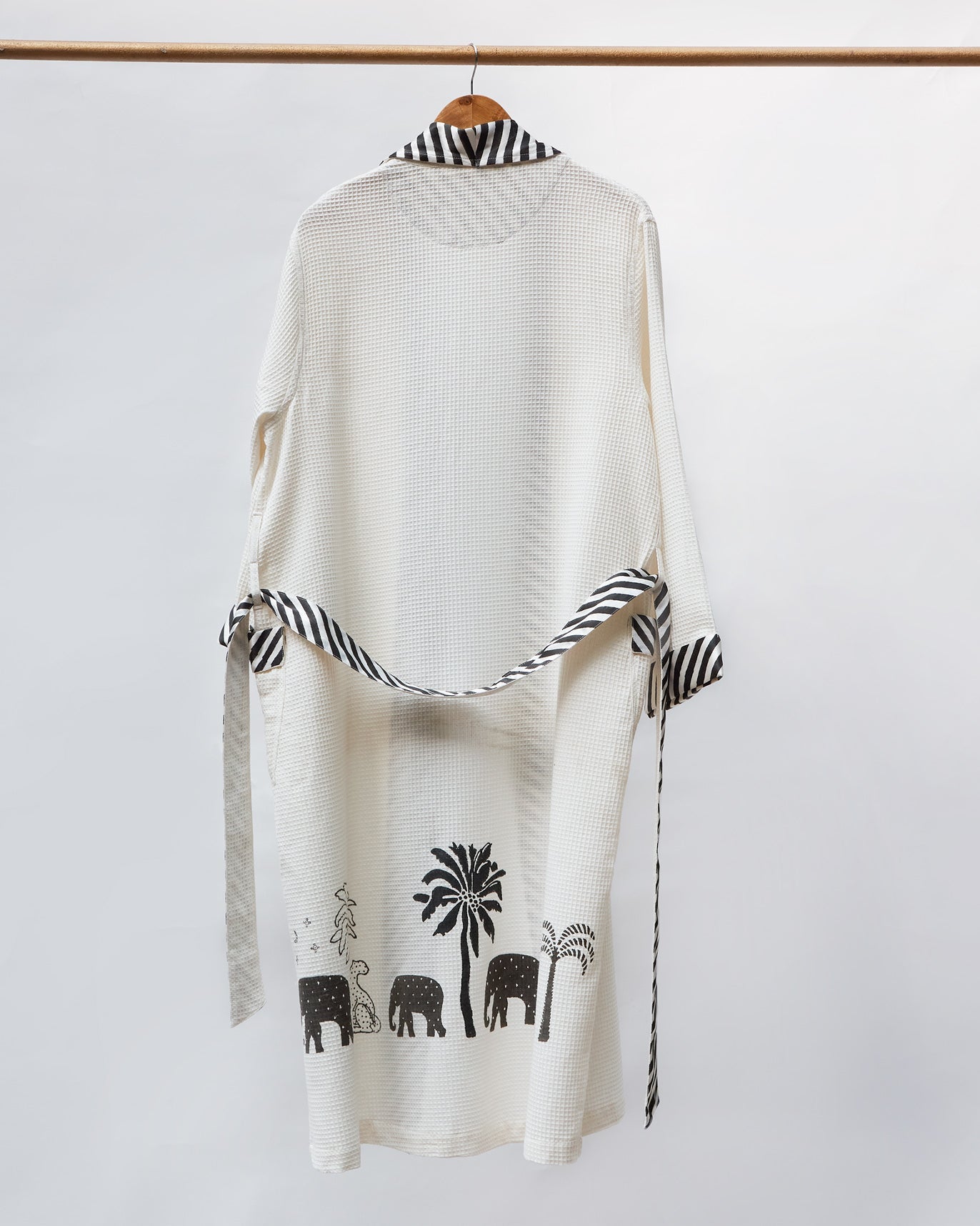 Ele Palm Dressing Robe