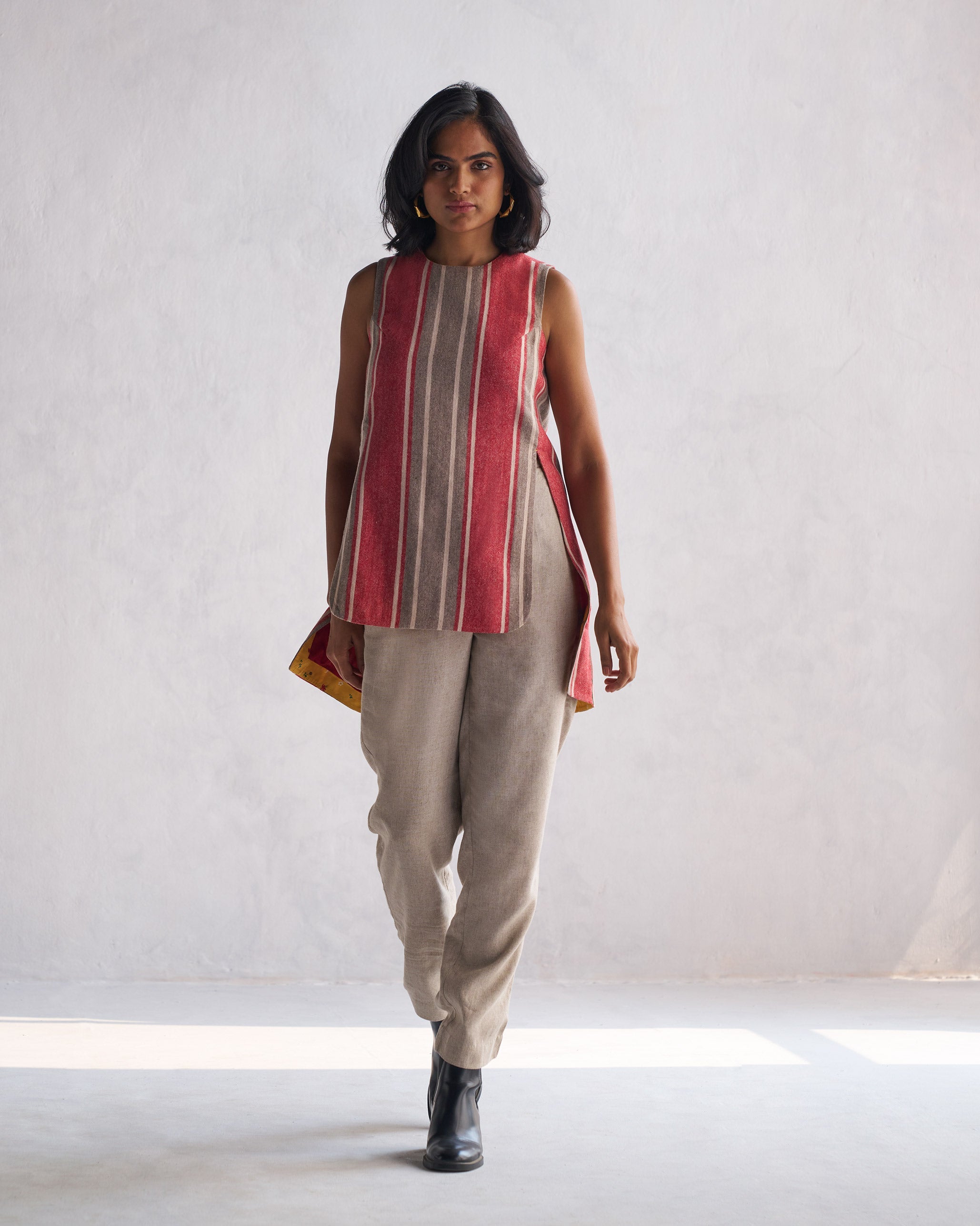 Solstice Slit Top - Red & Beige