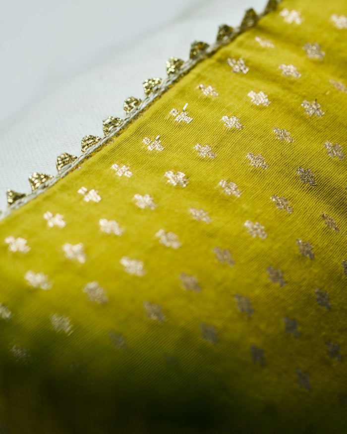 Celeste Lumbar Cover - Lime Green