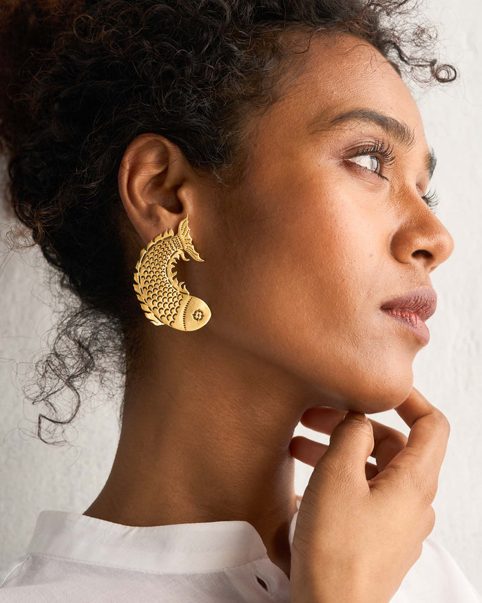 Meen Earrings - Gold