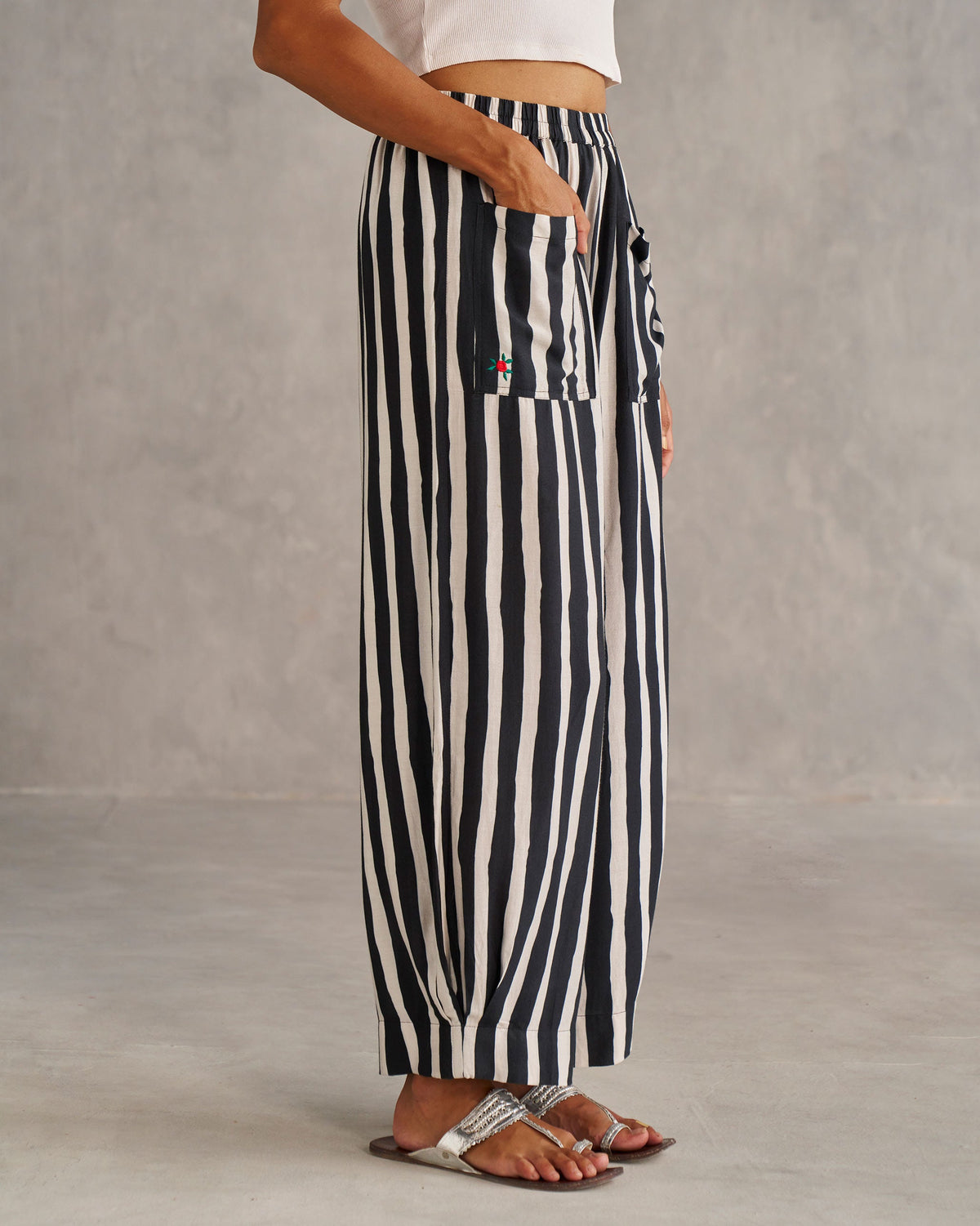 Serene Pants - Beige & Black