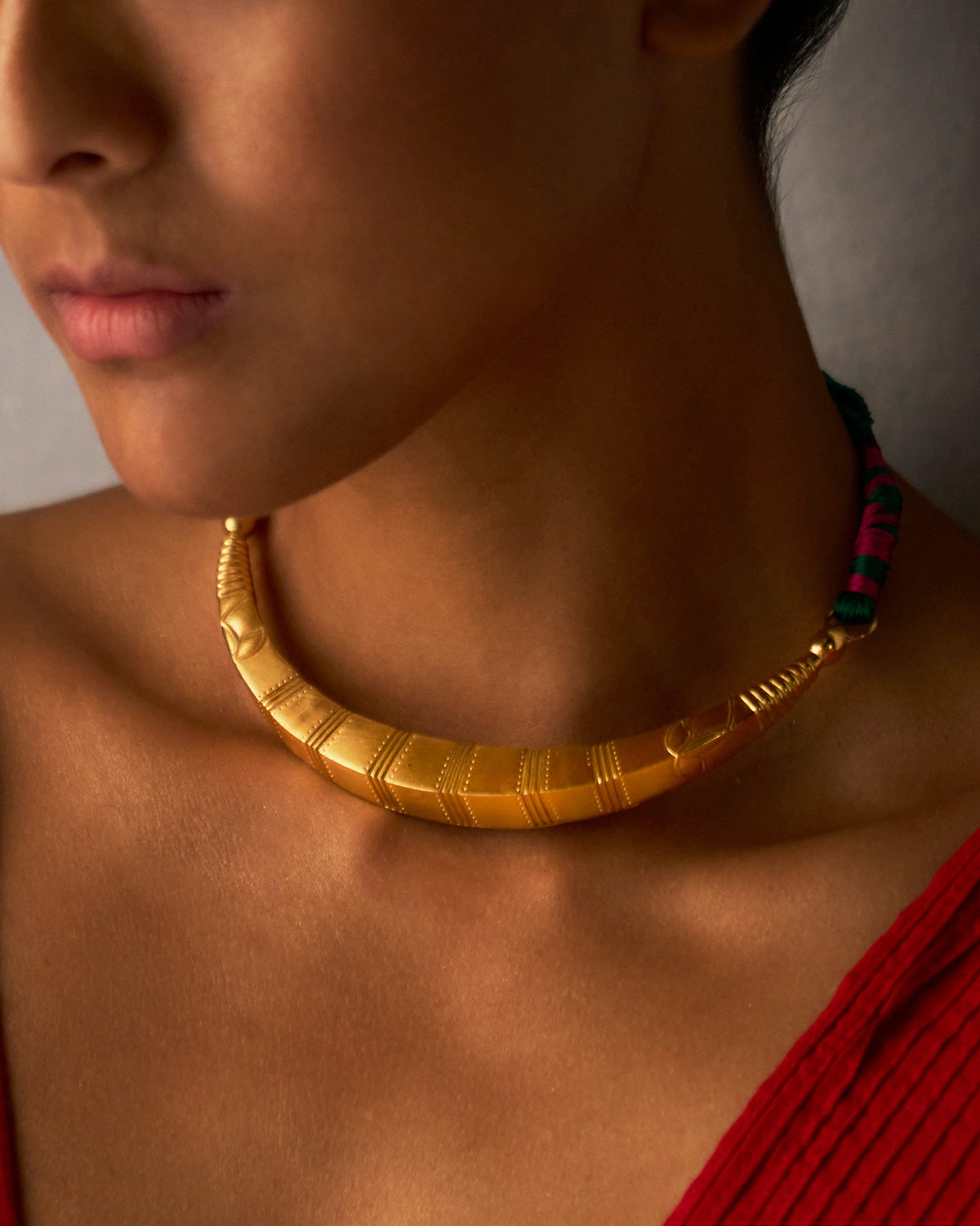 Padma Hasli - Gold