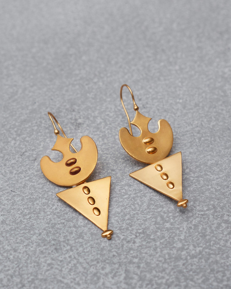 Lama Earrings - Gold