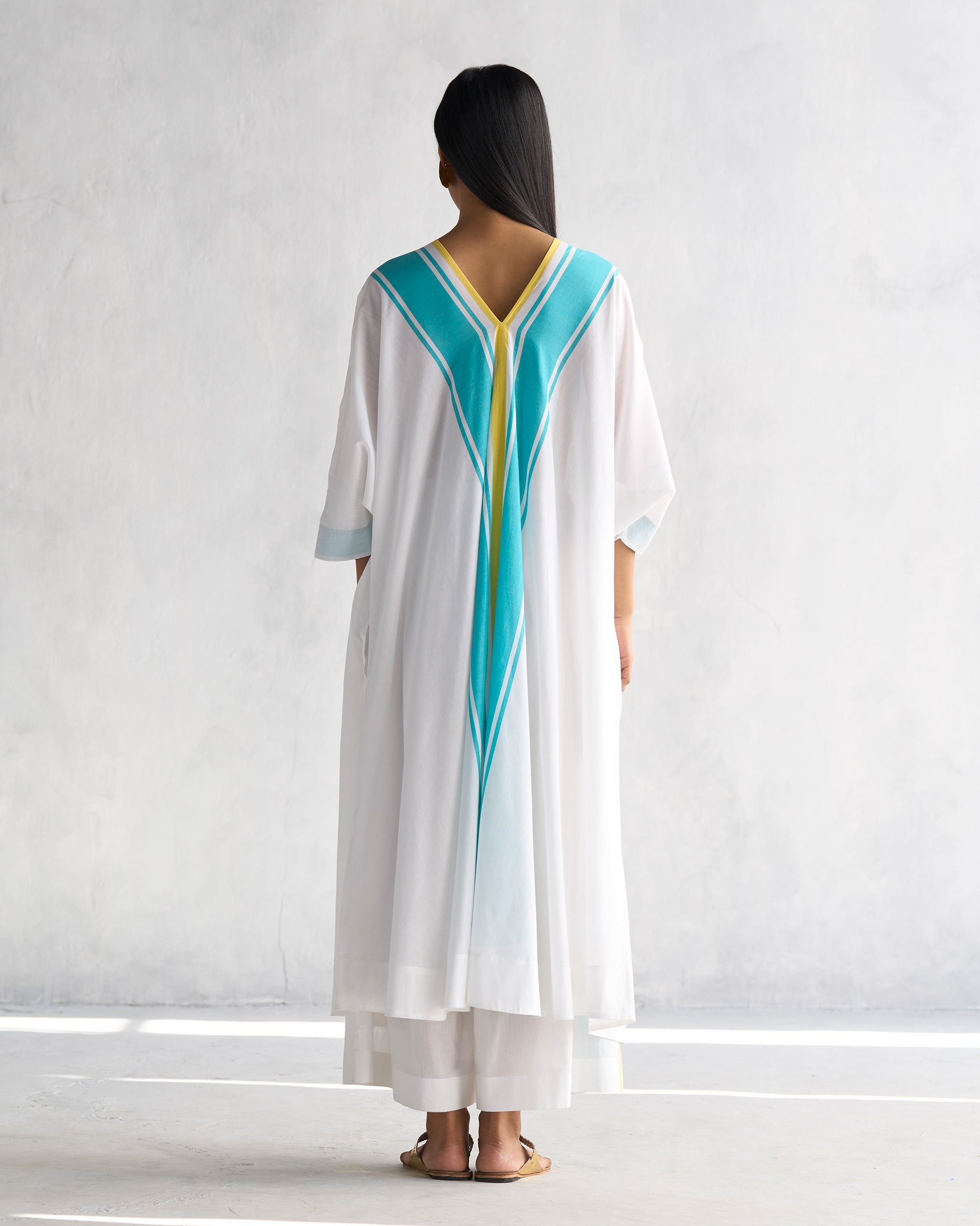 Sugato Kaftan - White