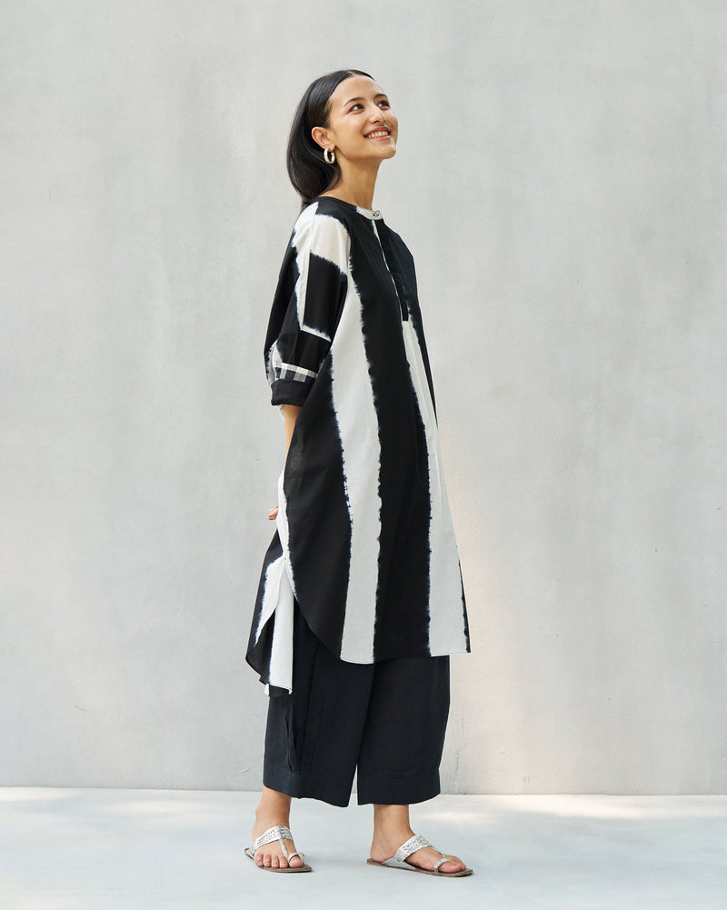 Lazy Sunday Tunic - Black & Ivory