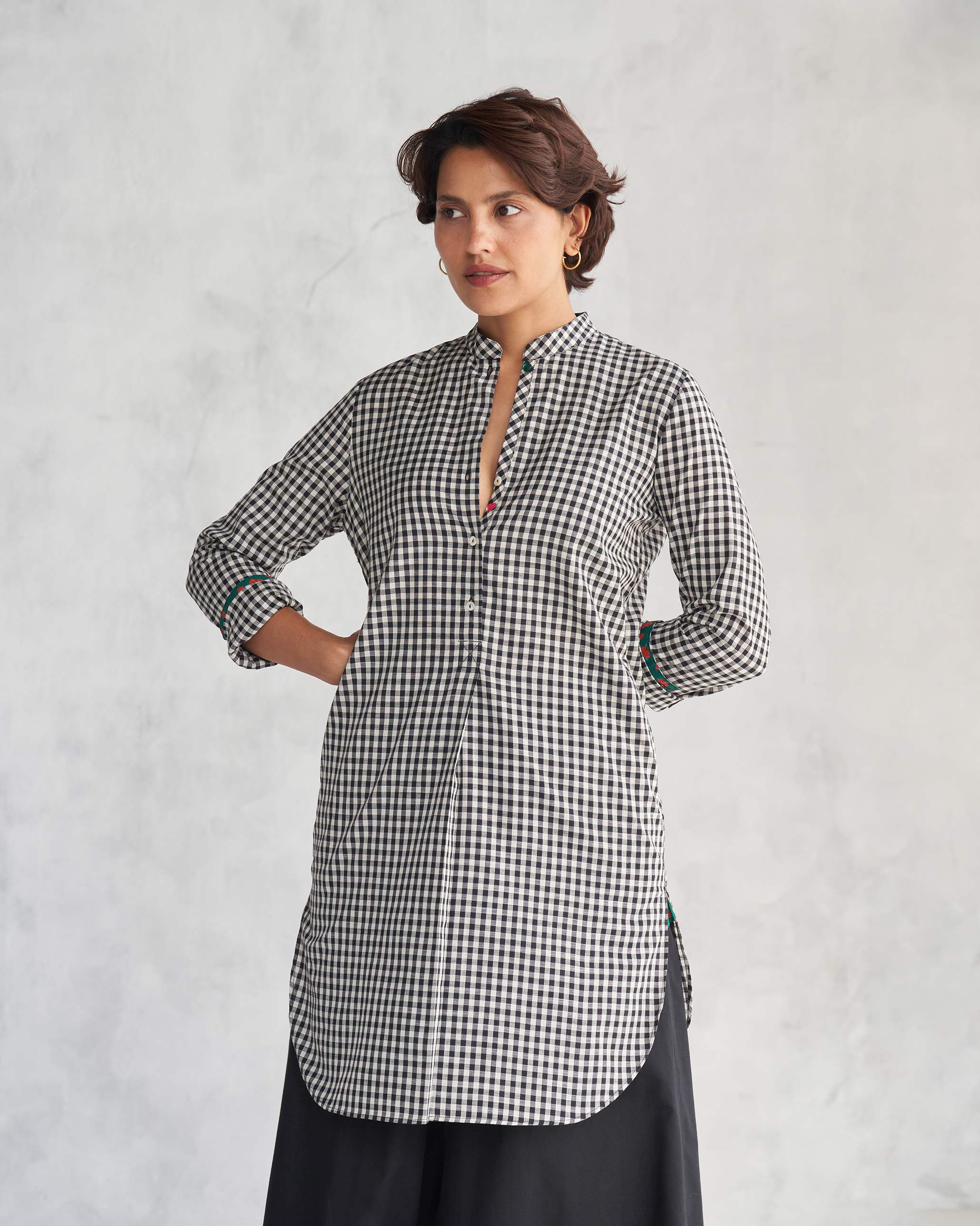 Basic Mid Length Kurta - Black & Ivory