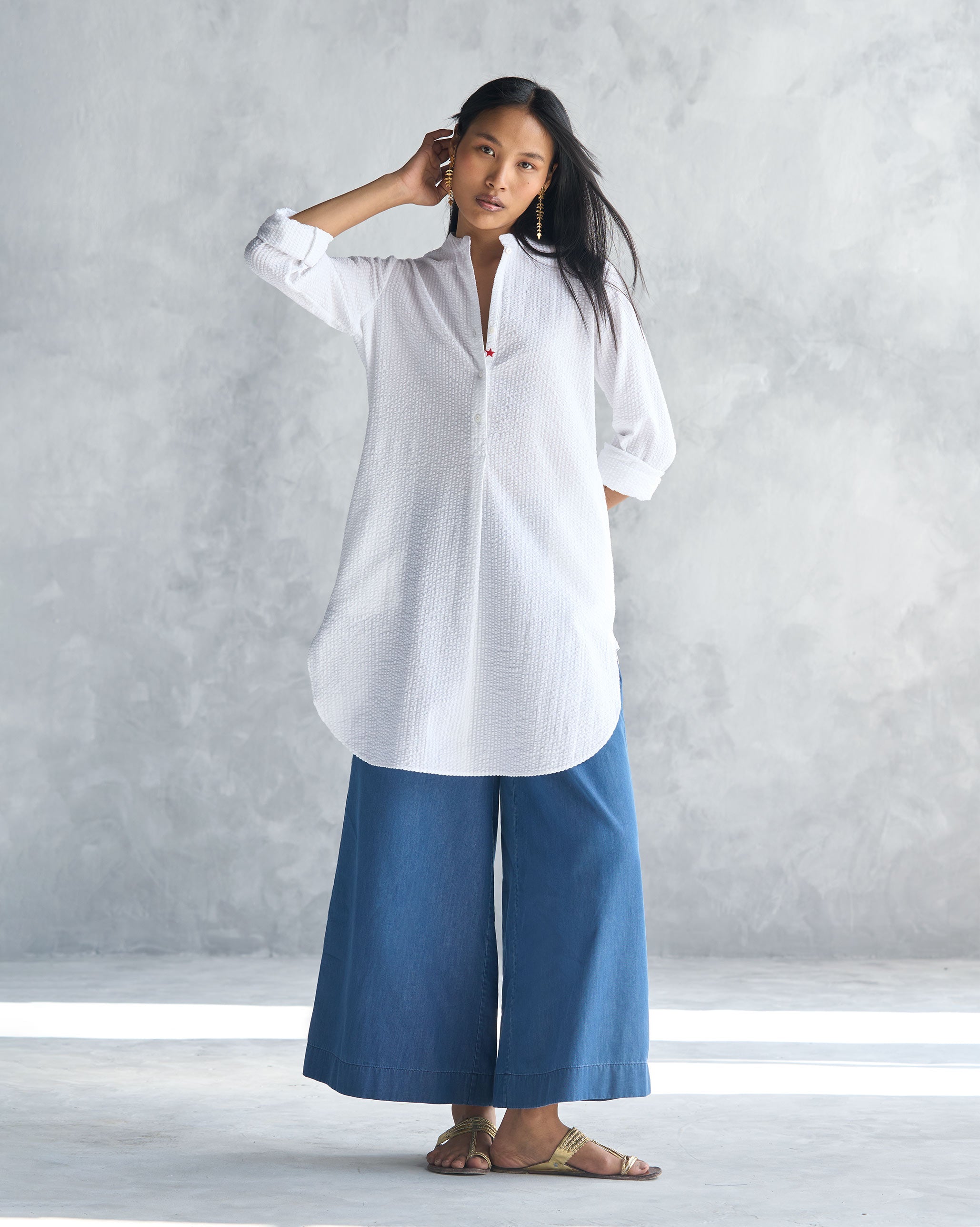 Basic Mid Length Kurta - White Seersucker