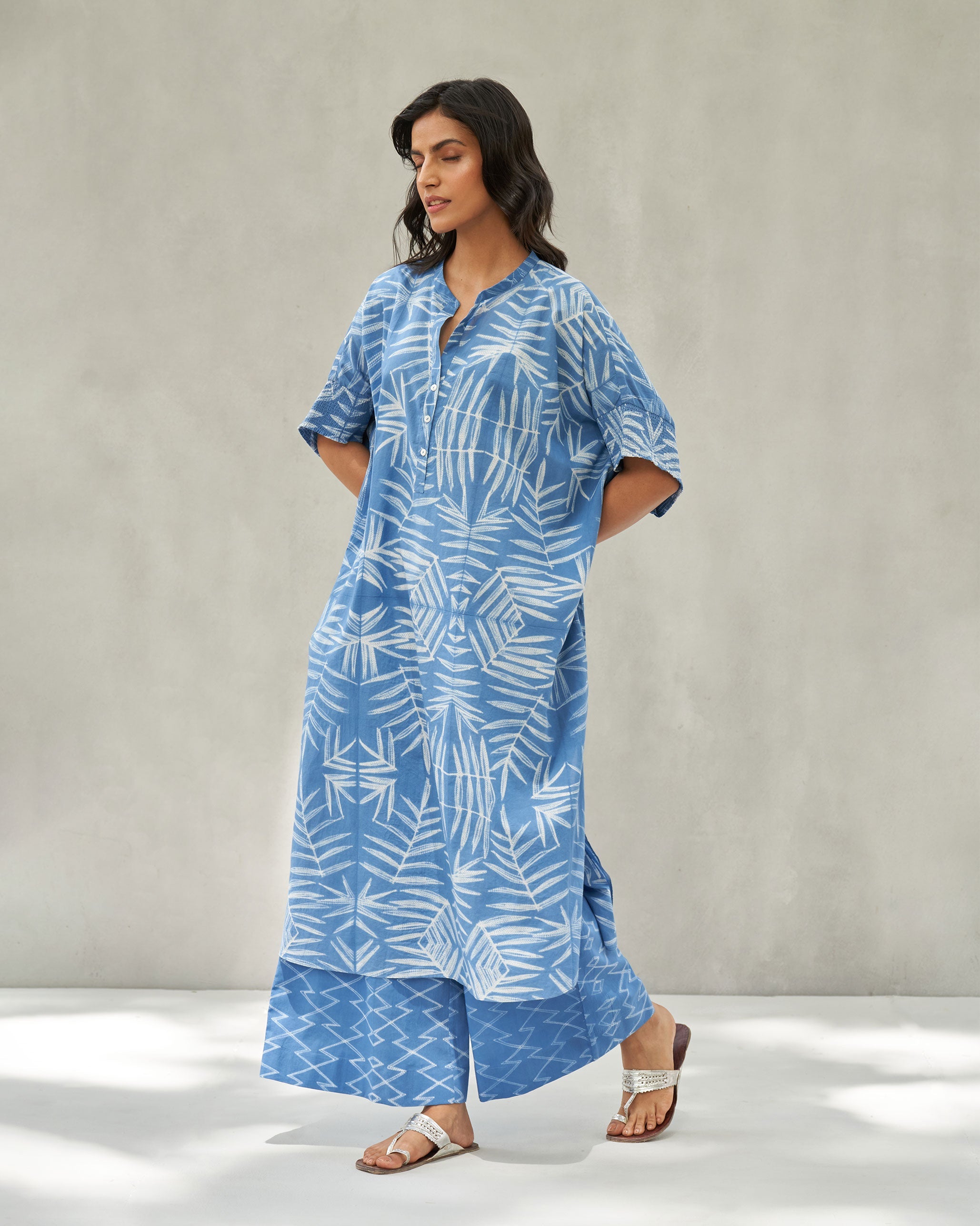 Elara Smocked Sleeves Kaftan - Blue