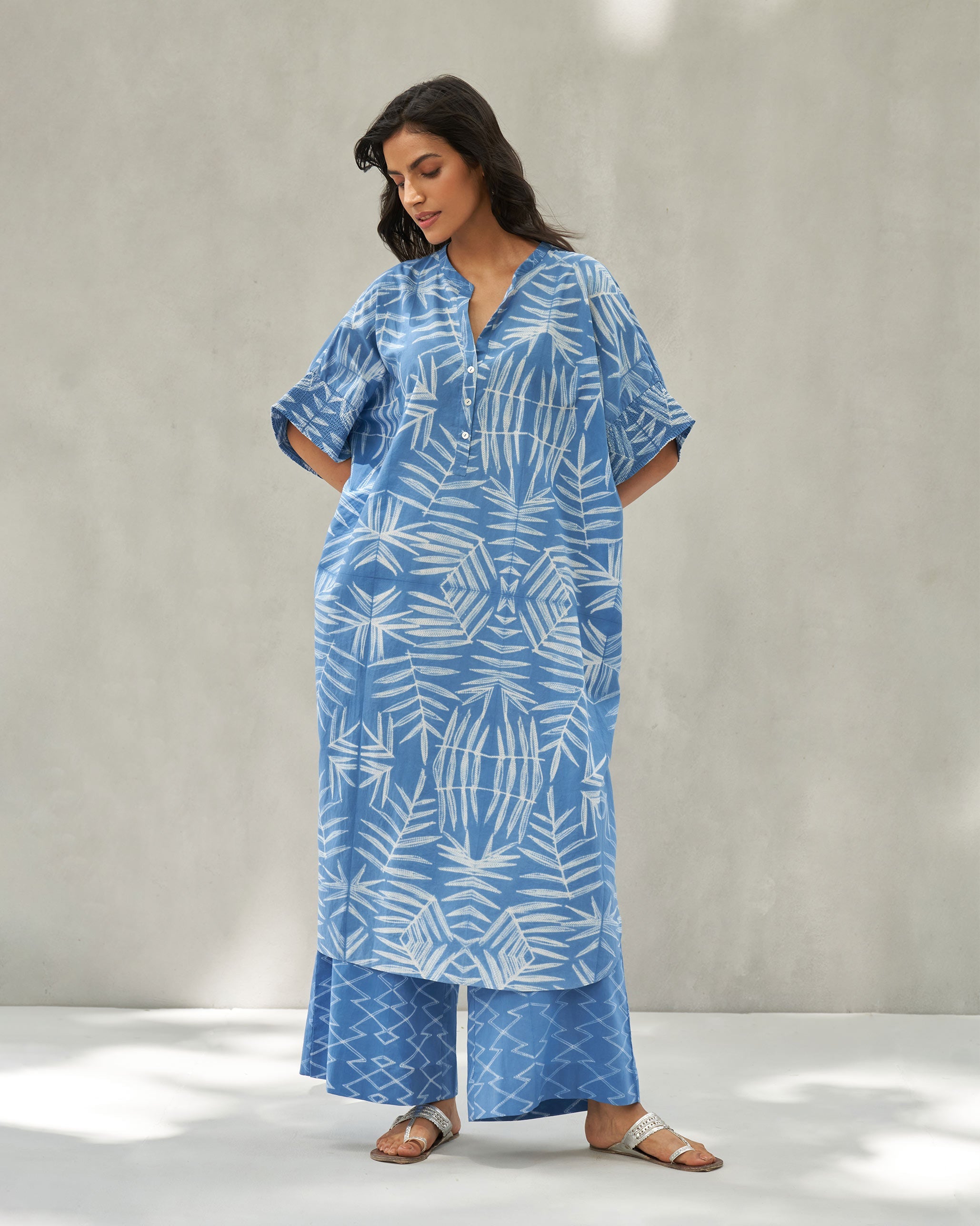 Elara Smocked Sleeves Kaftan - Blue