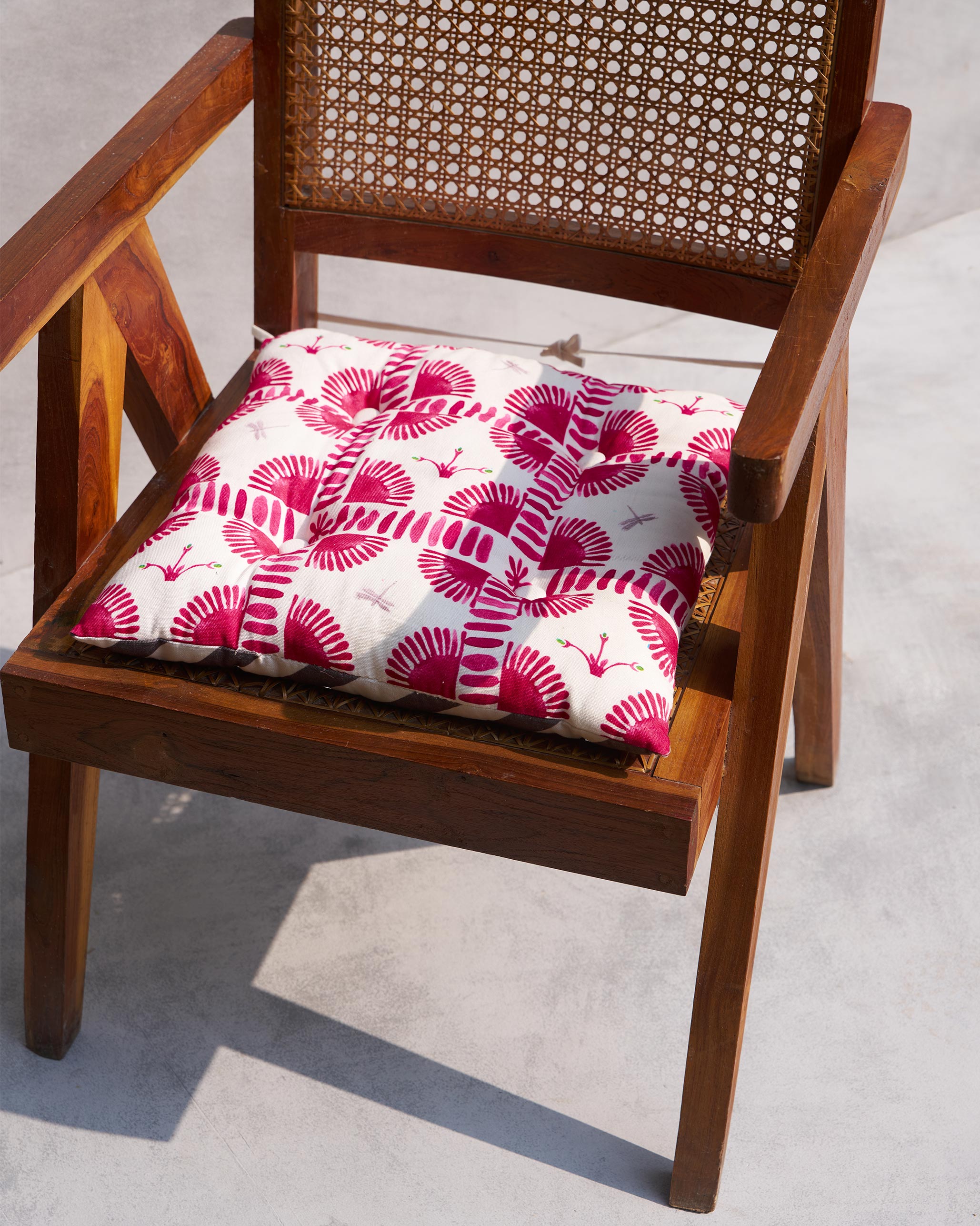 Striped Morocco chair cushion (Pink)