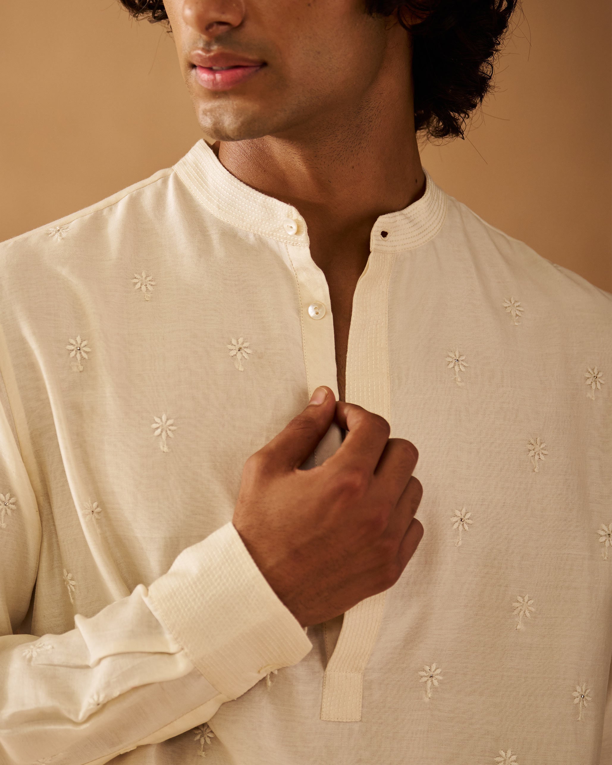 Awadh Kurta - Ivory Chikankari