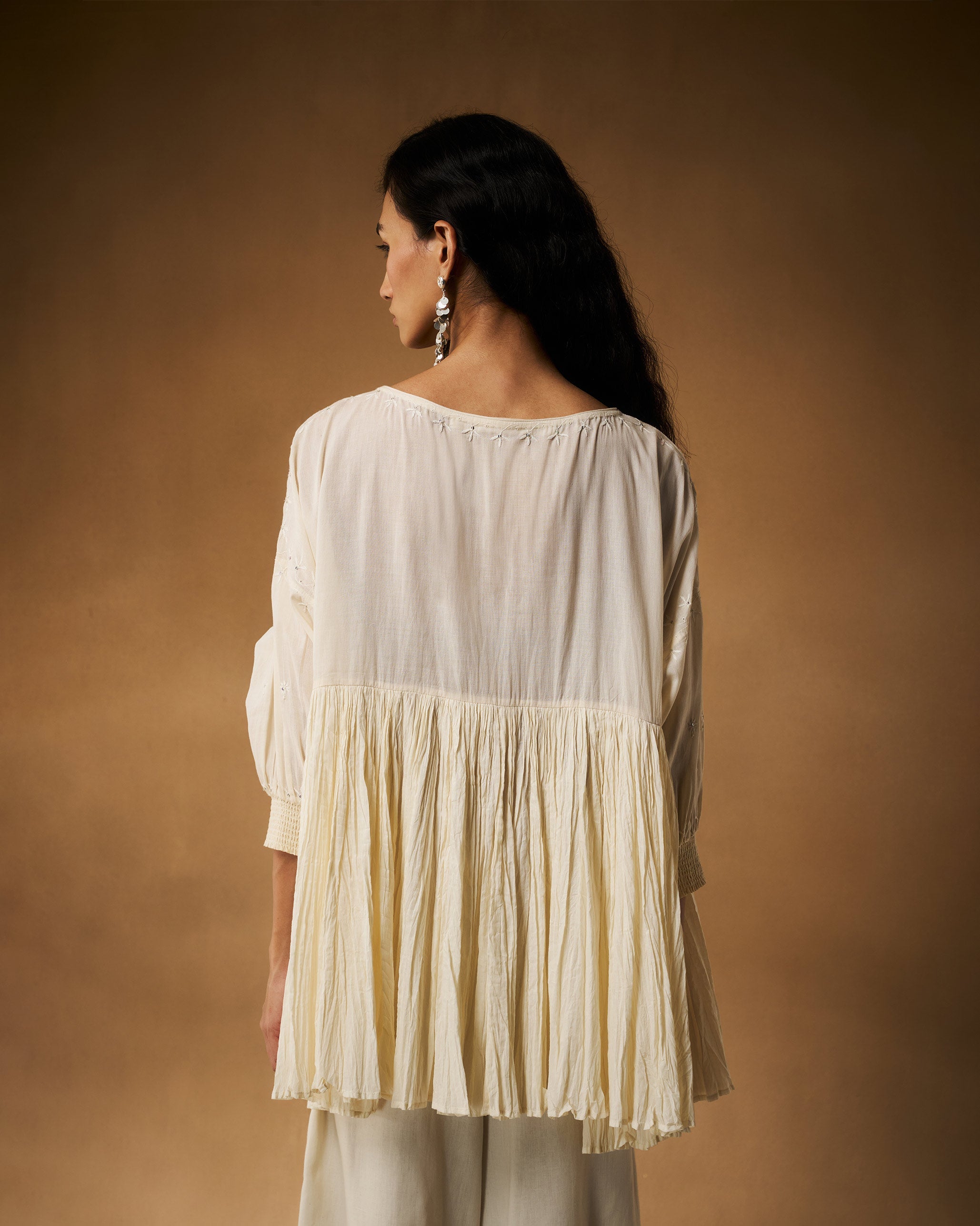 Taabir Top - Ivory Chikankari